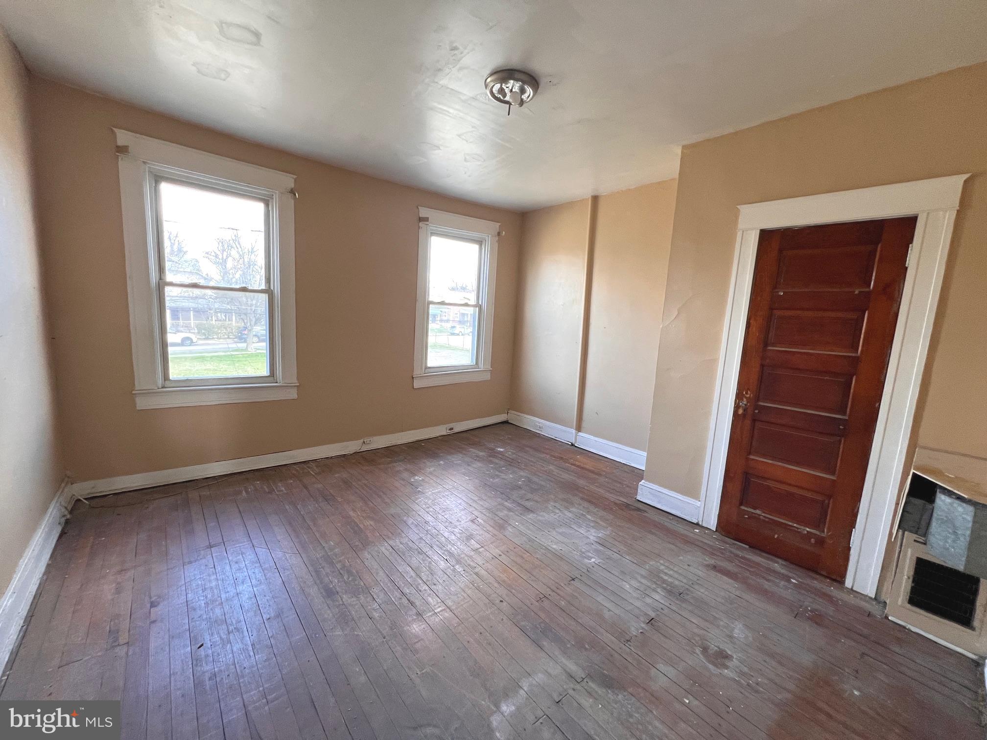 WAVERLY - Residential