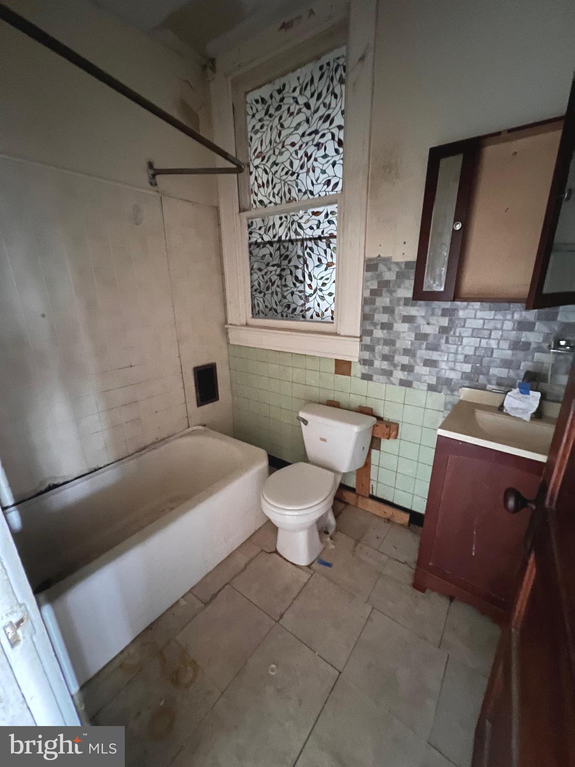 WAVERLY - Residential