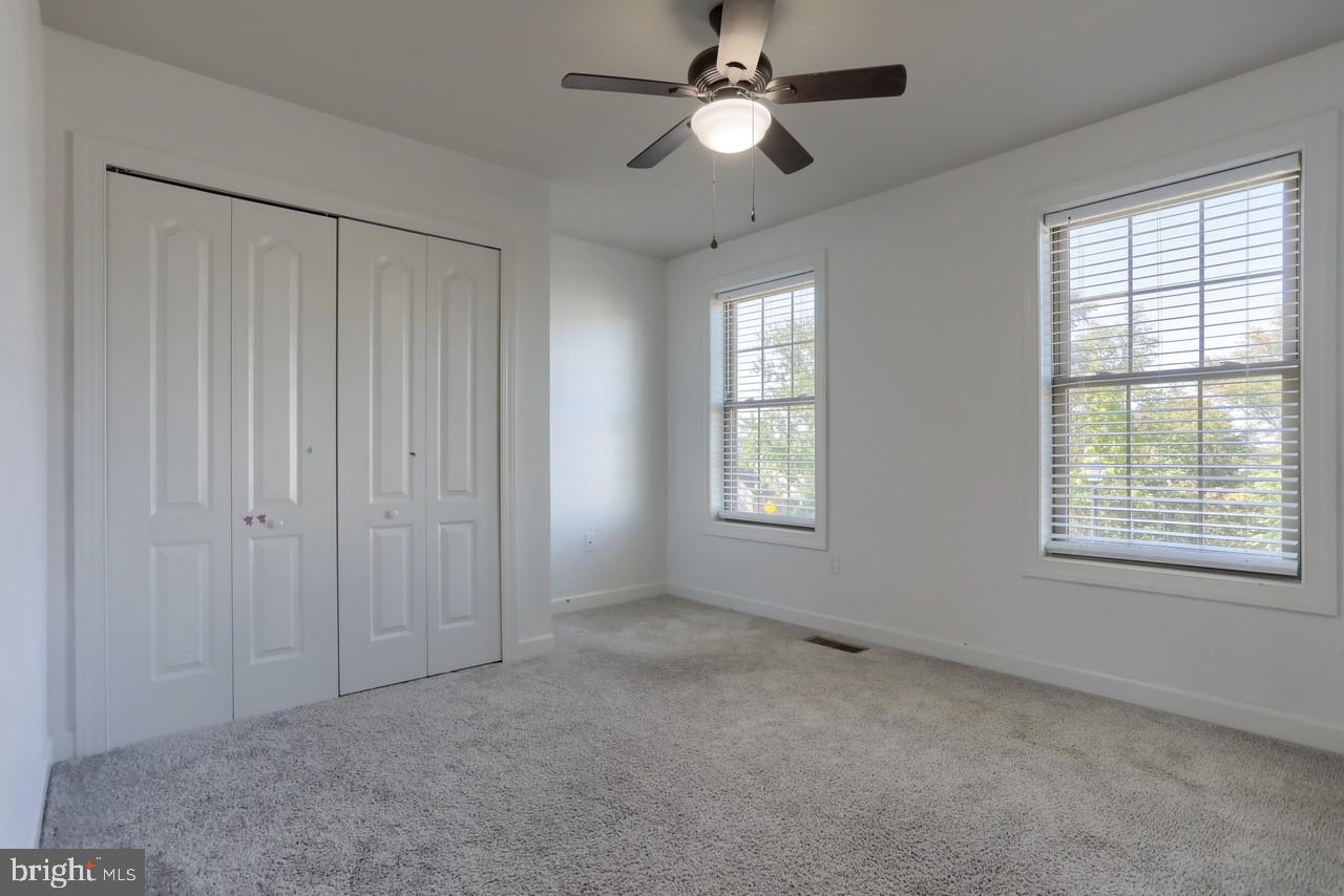 WOODLAND HILLS - Residential Lease