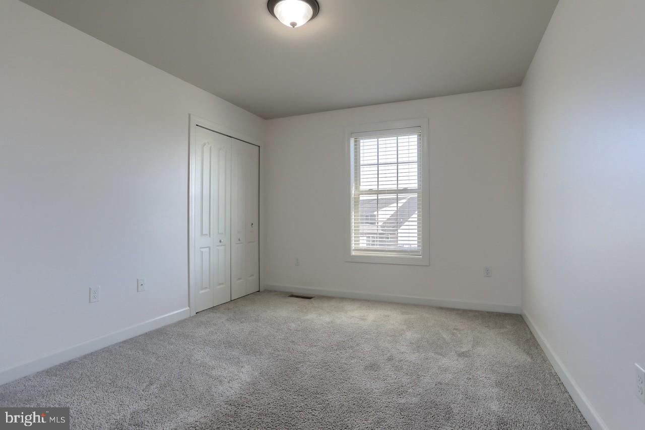 WOODLAND HILLS - Residential Lease