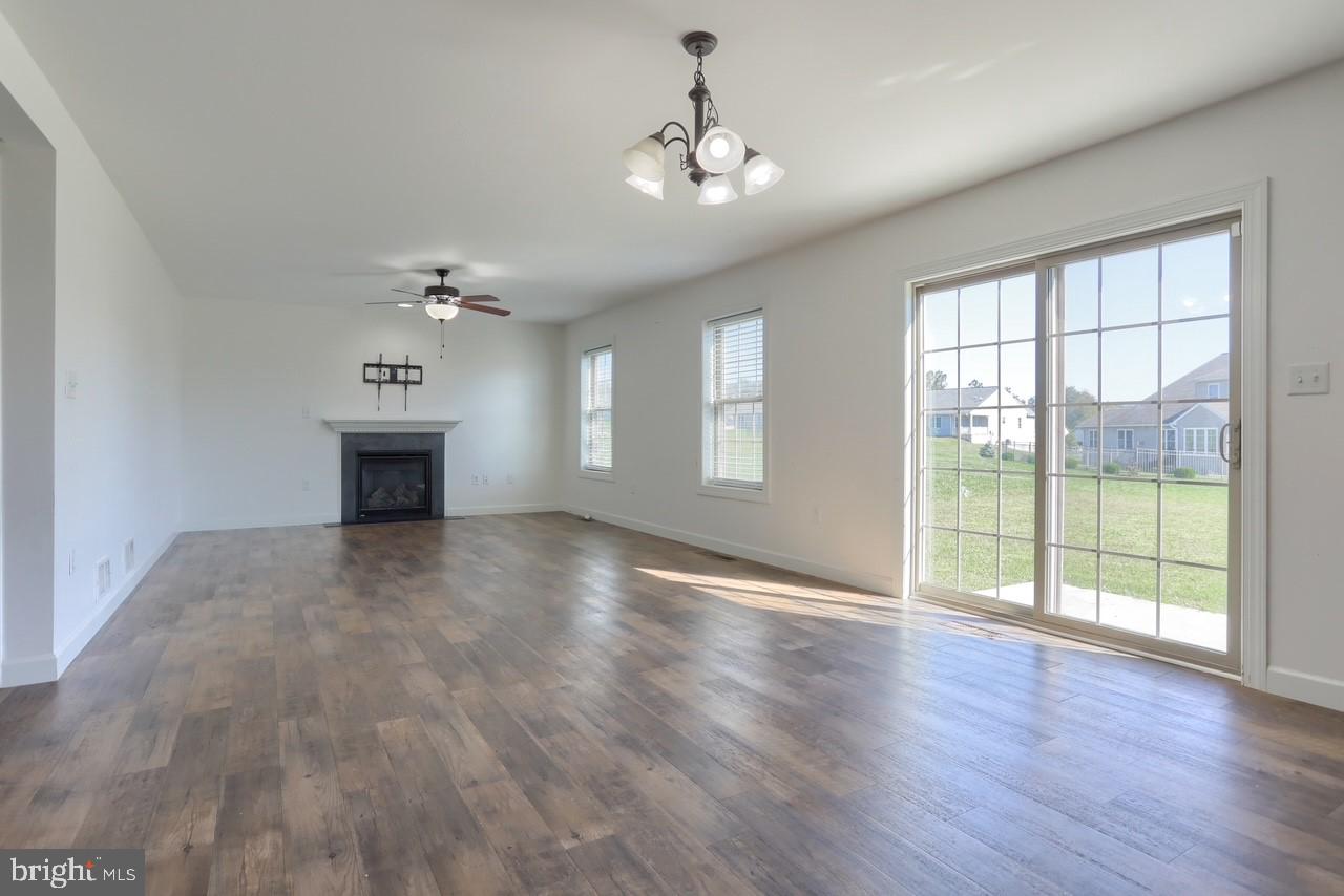 WOODLAND HILLS - Residential Lease
