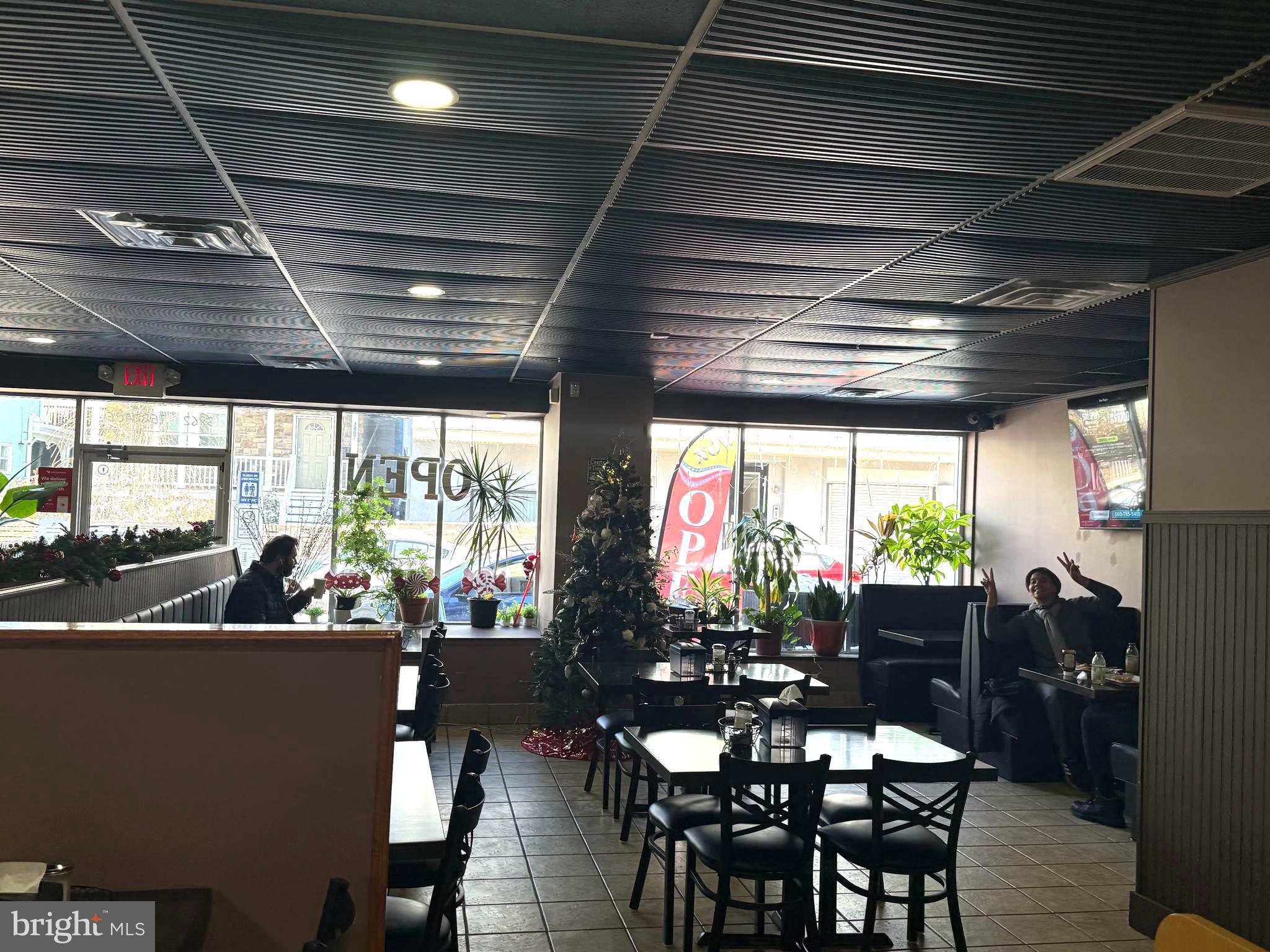 MANAYUNK - Commercial Sale