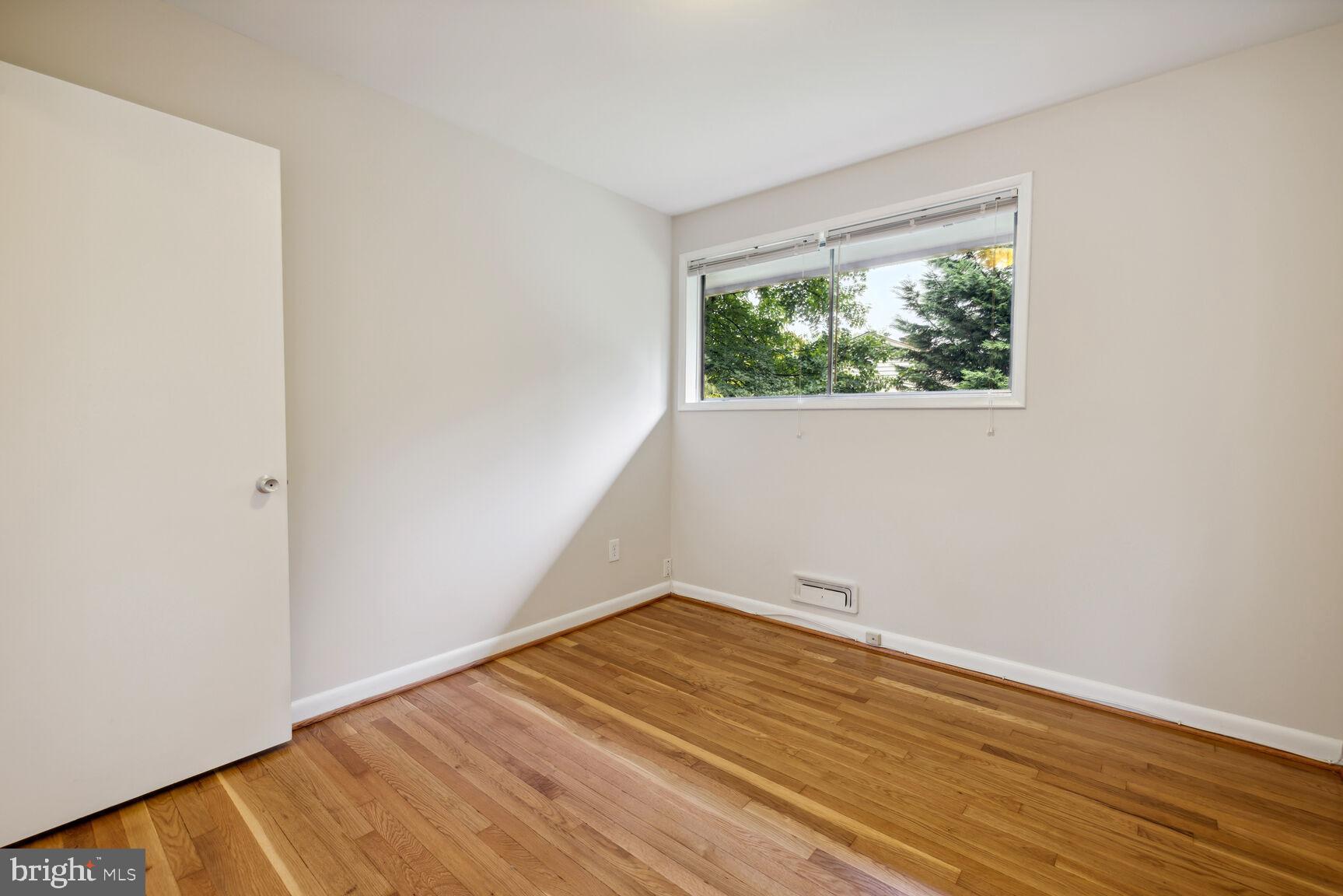 WILDWOOD MANOR - Residential Lease