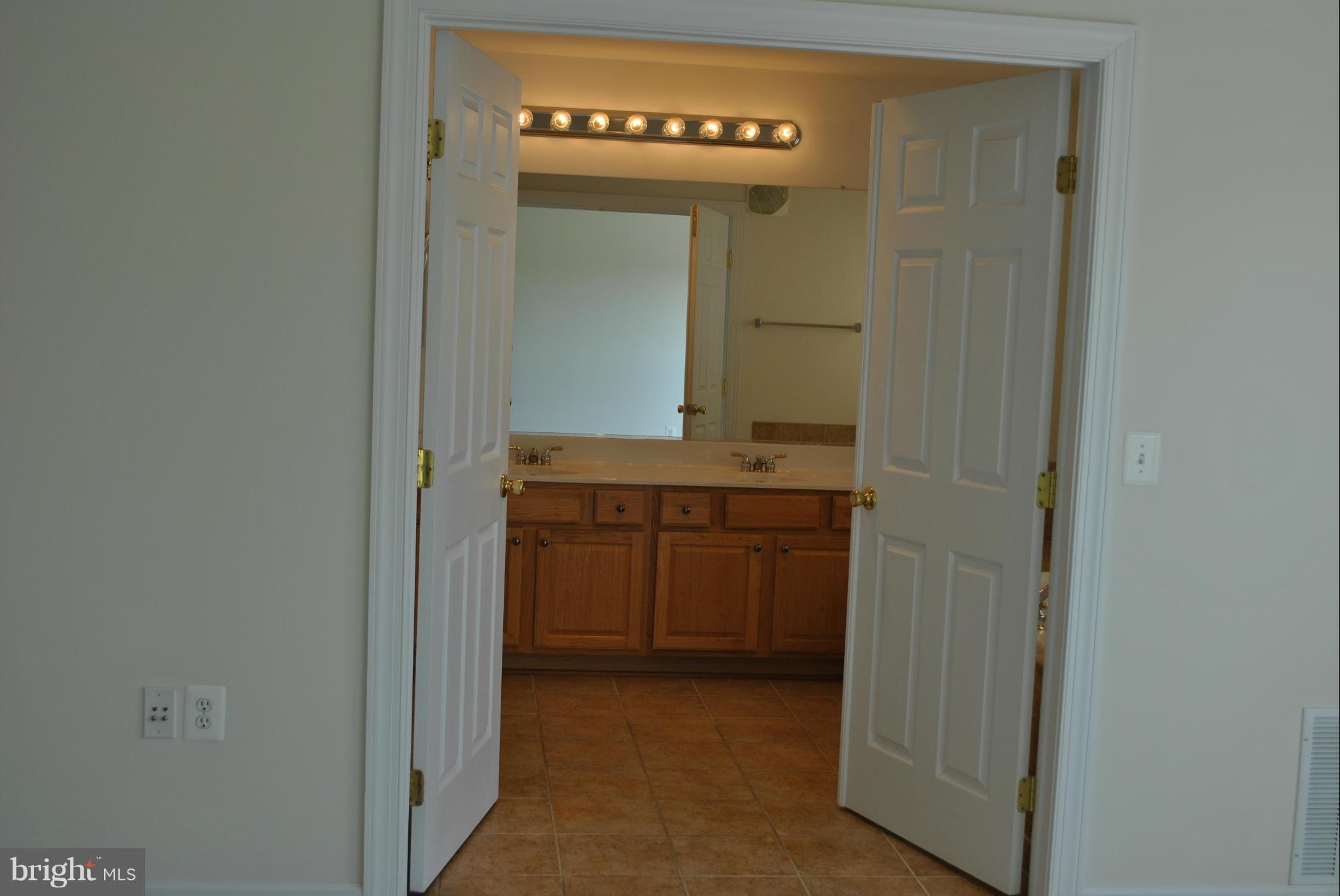 COPPERMINE CROSSING - Residential Lease