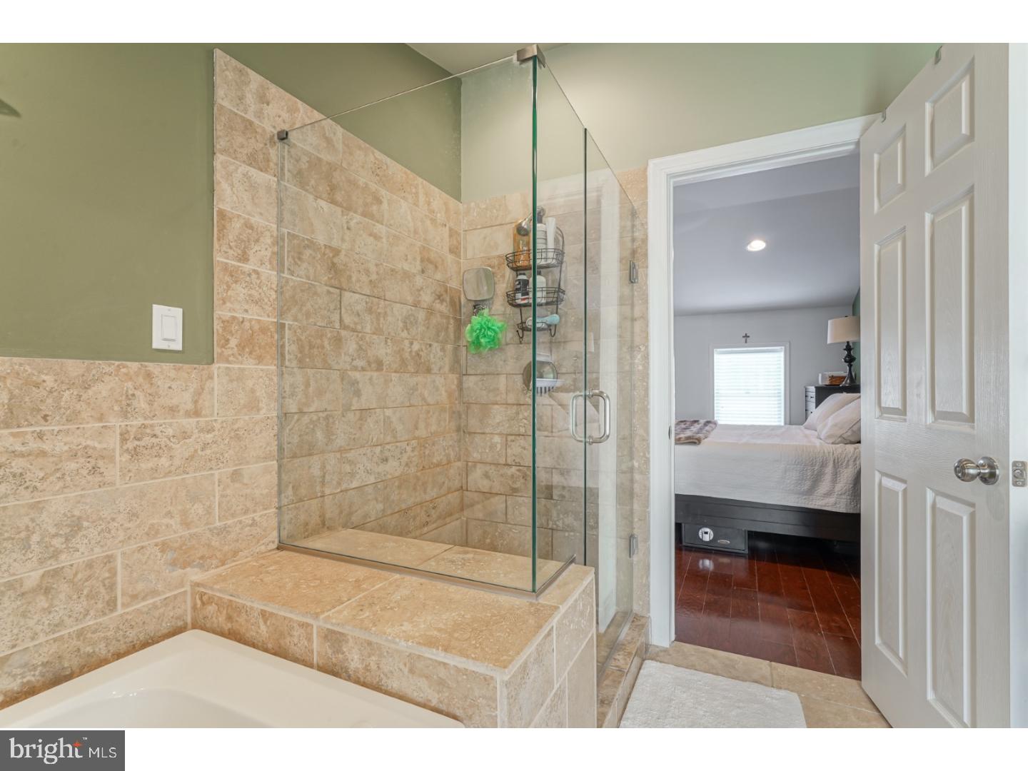 FAIRMOUNT - Residential Lease