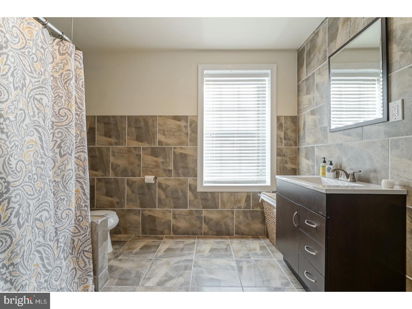FAIRMOUNT - Residential Lease