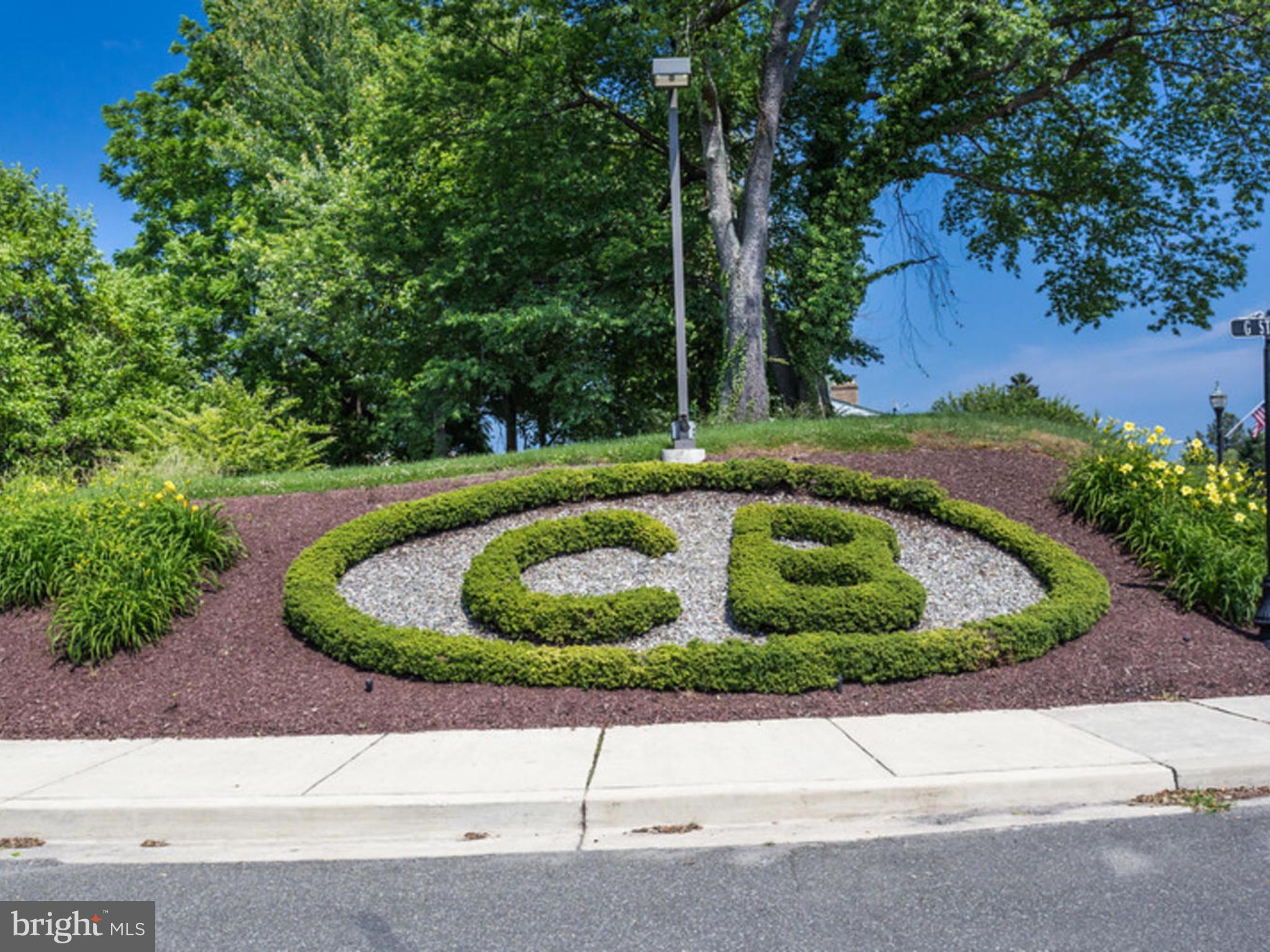 THE HIGHLANDS - Residential