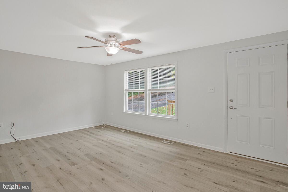 THE HIGHLANDS - Residential