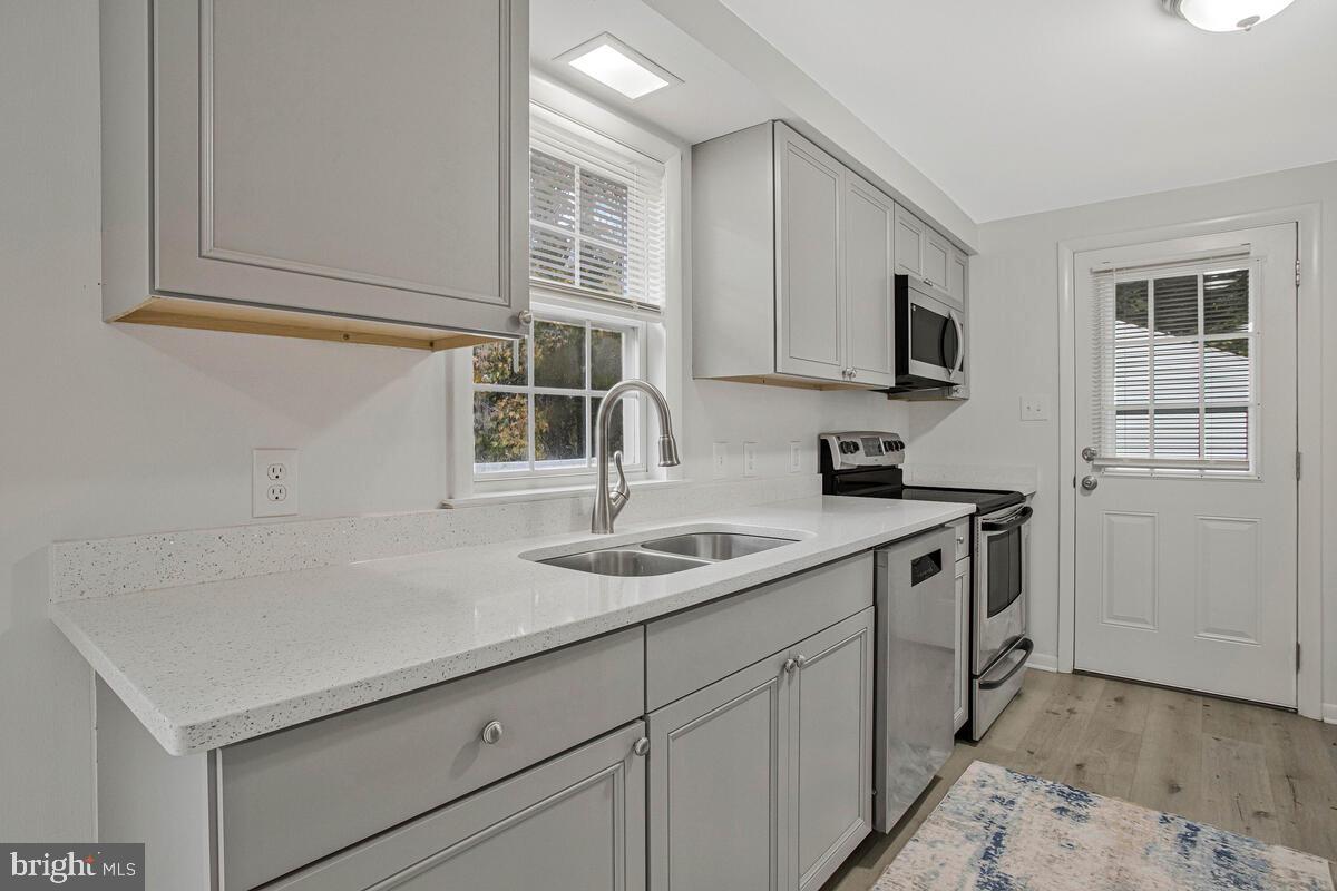 THE HIGHLANDS - Residential