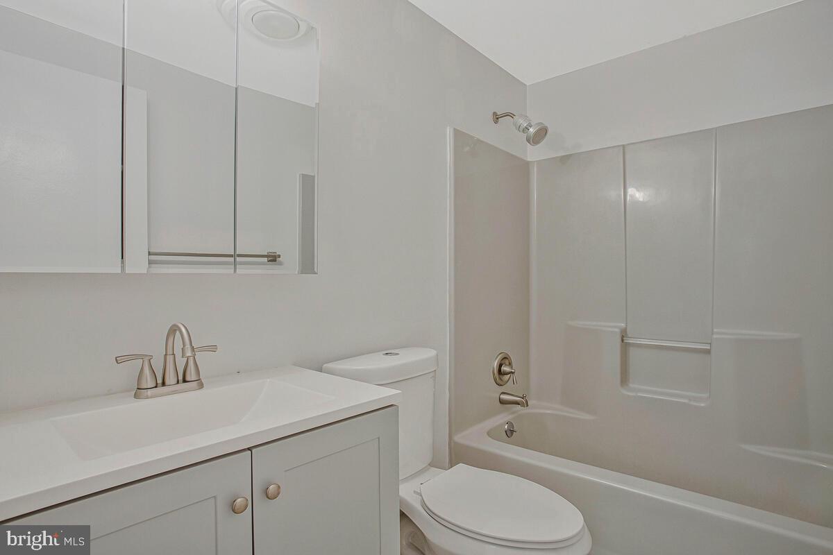 THE HIGHLANDS - Residential