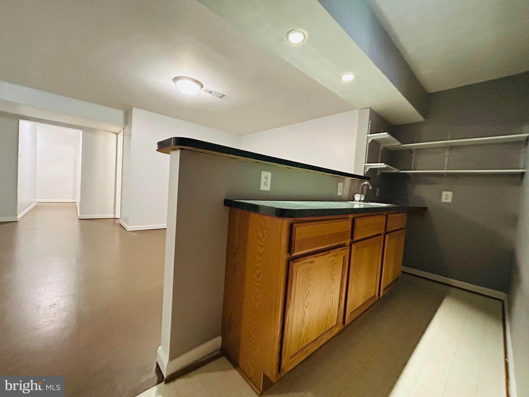 LAKE TERRAPIN - Residential Lease