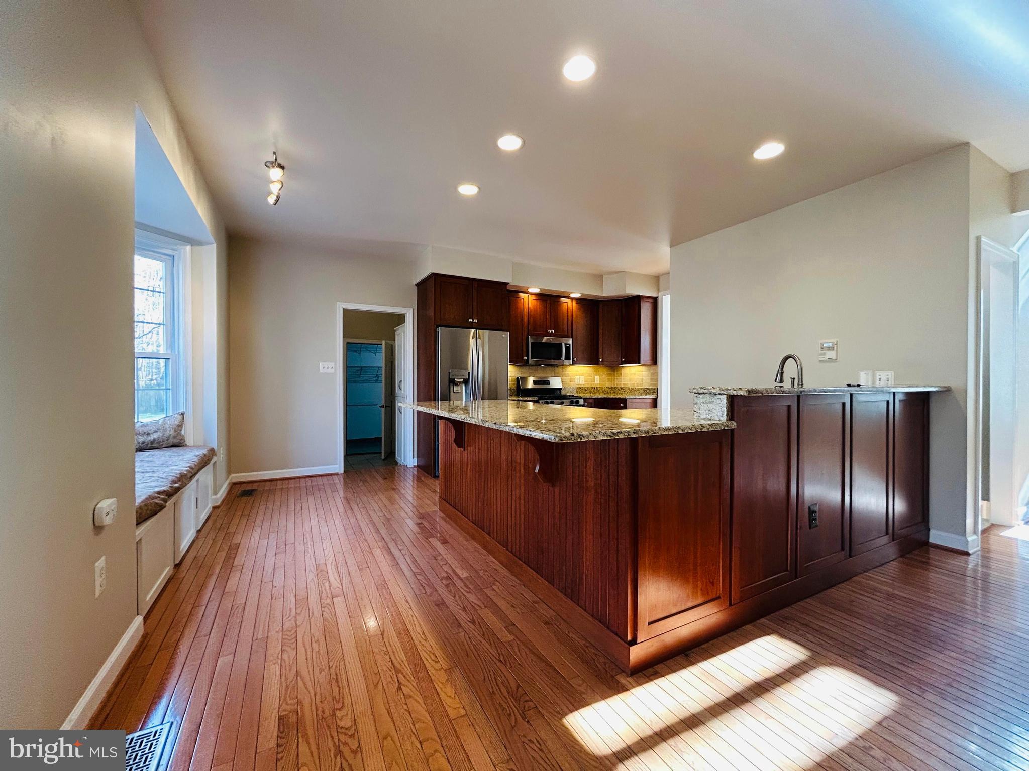 LAKE TERRAPIN - Residential Lease