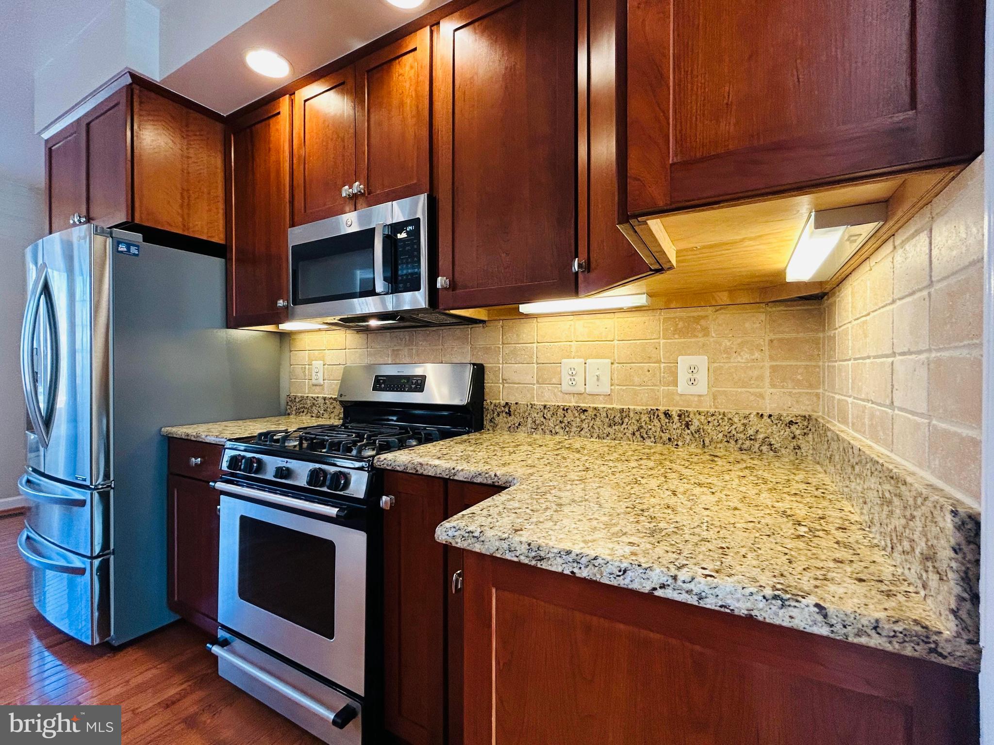 LAKE TERRAPIN - Residential Lease