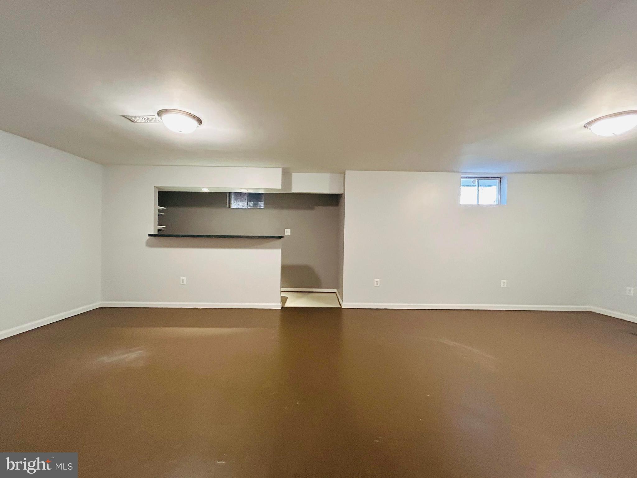 LAKE TERRAPIN - Residential Lease