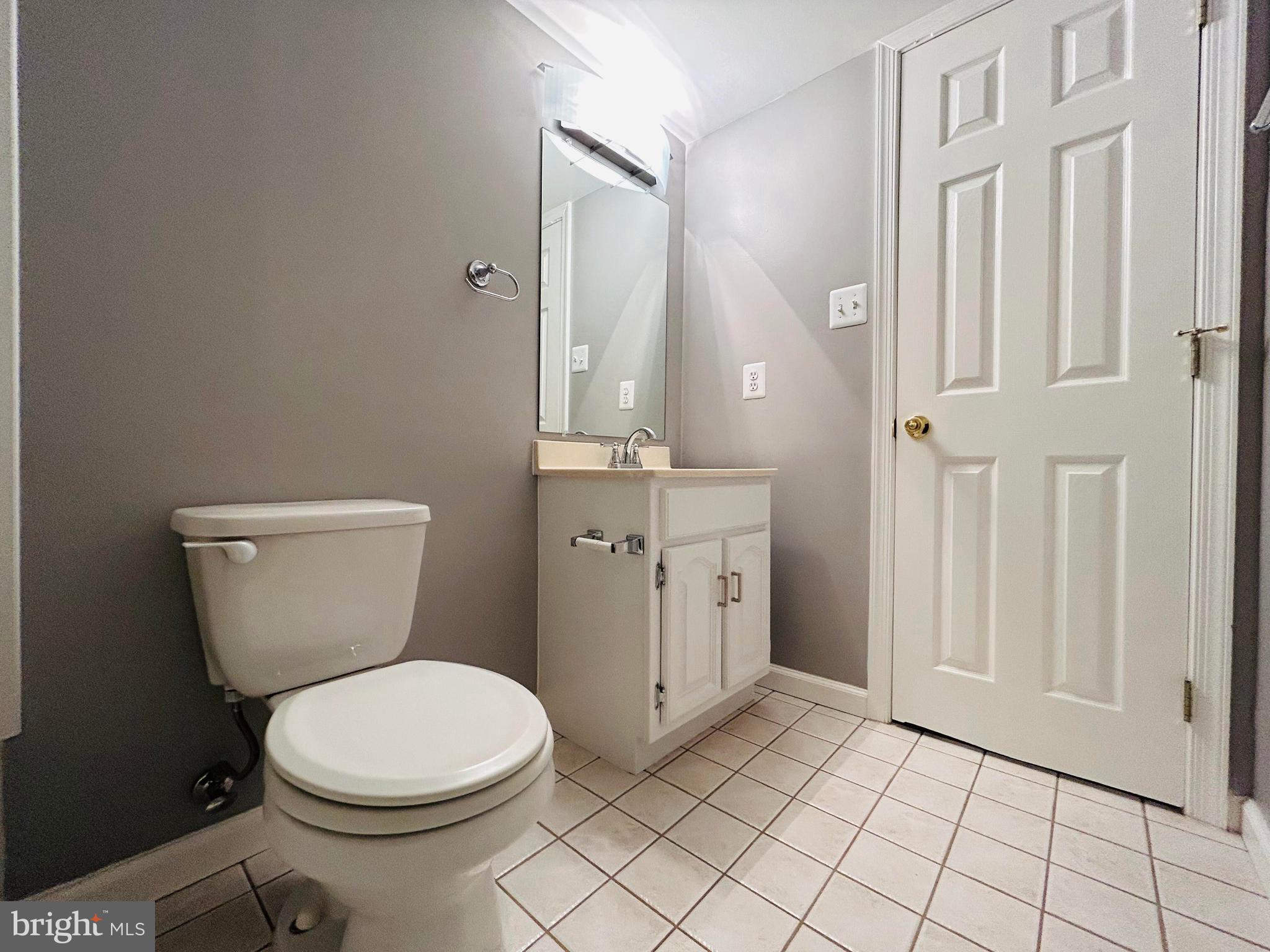 LAKE TERRAPIN - Residential Lease