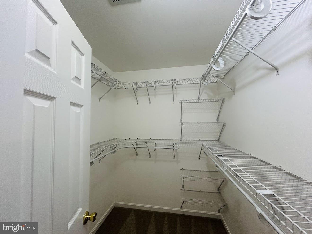 LAKE TERRAPIN - Residential Lease