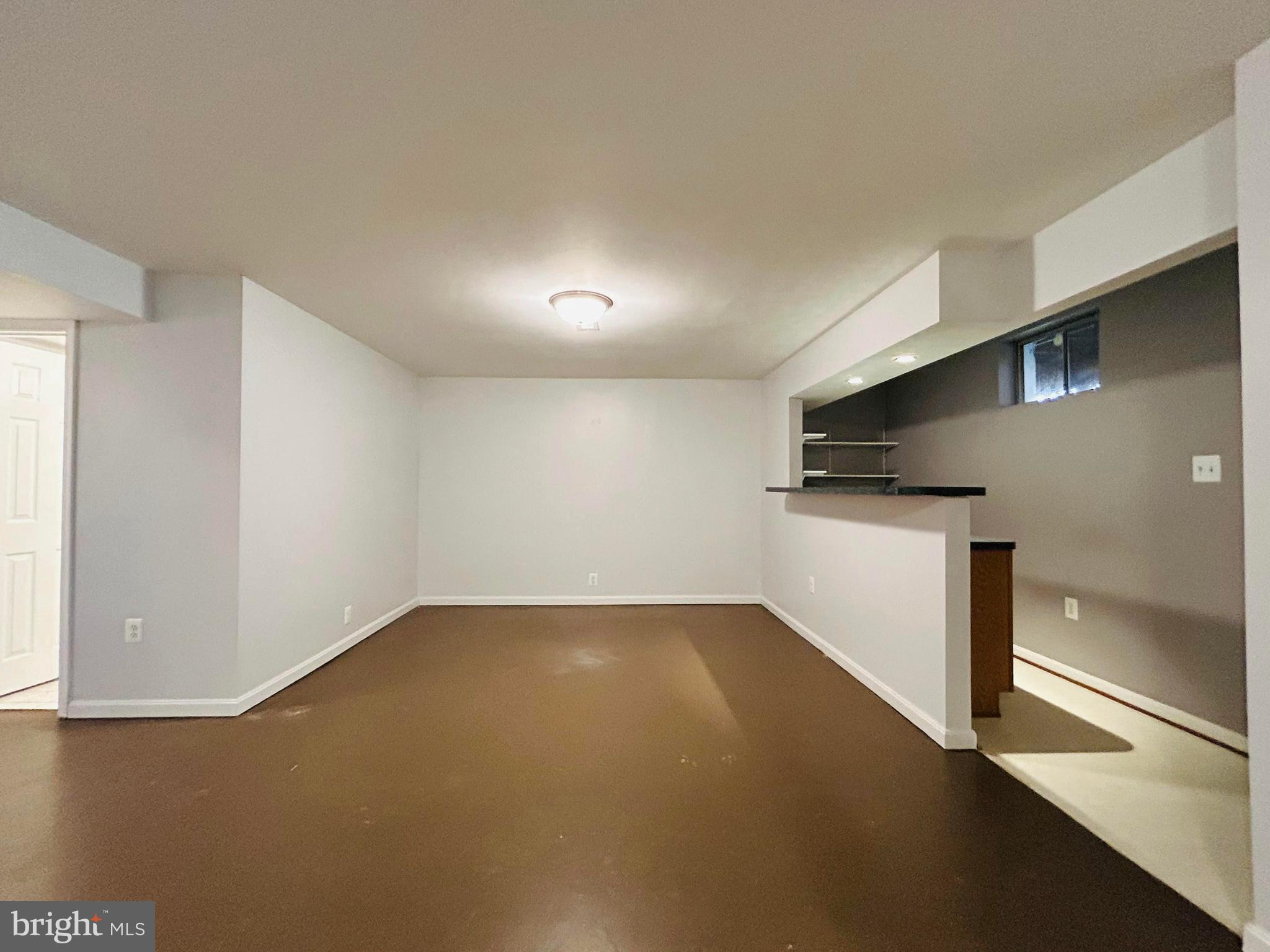 LAKE TERRAPIN - Residential Lease