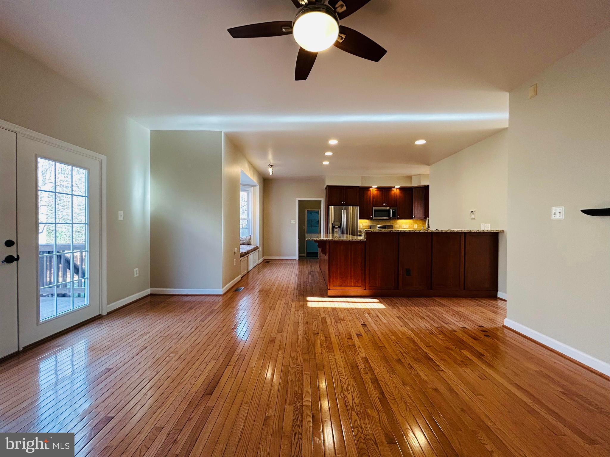 LAKE TERRAPIN - Residential Lease