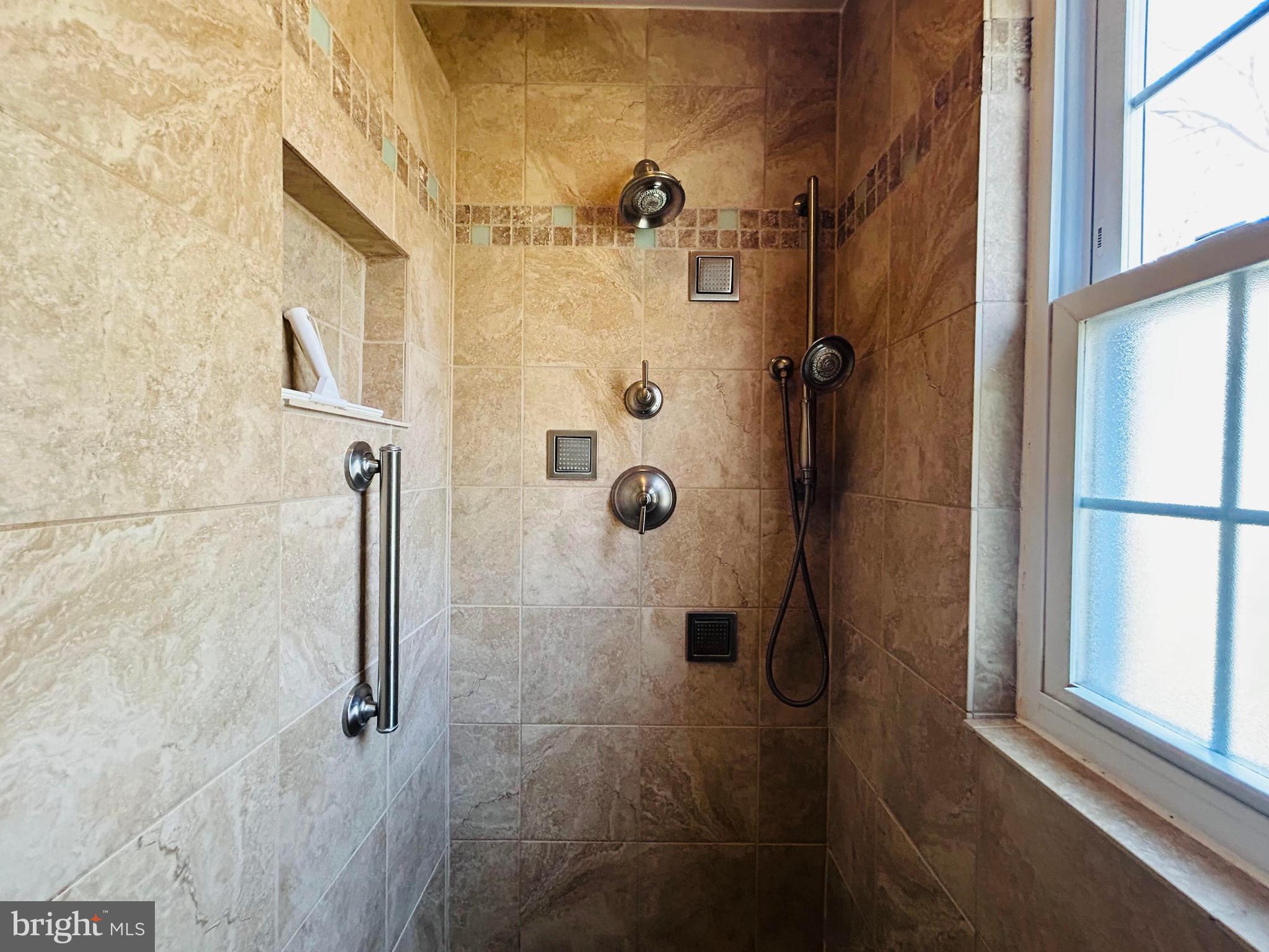 LAKE TERRAPIN - Residential Lease