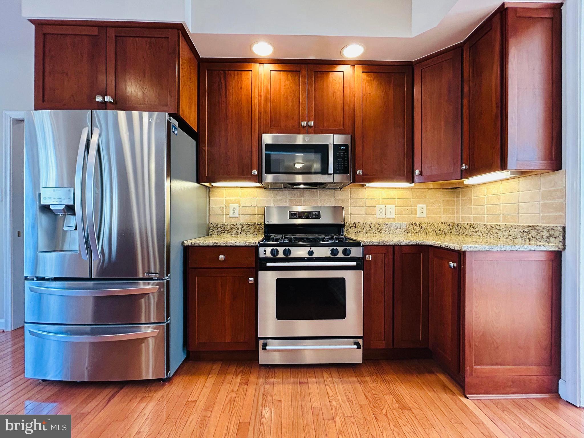 LAKE TERRAPIN - Residential Lease