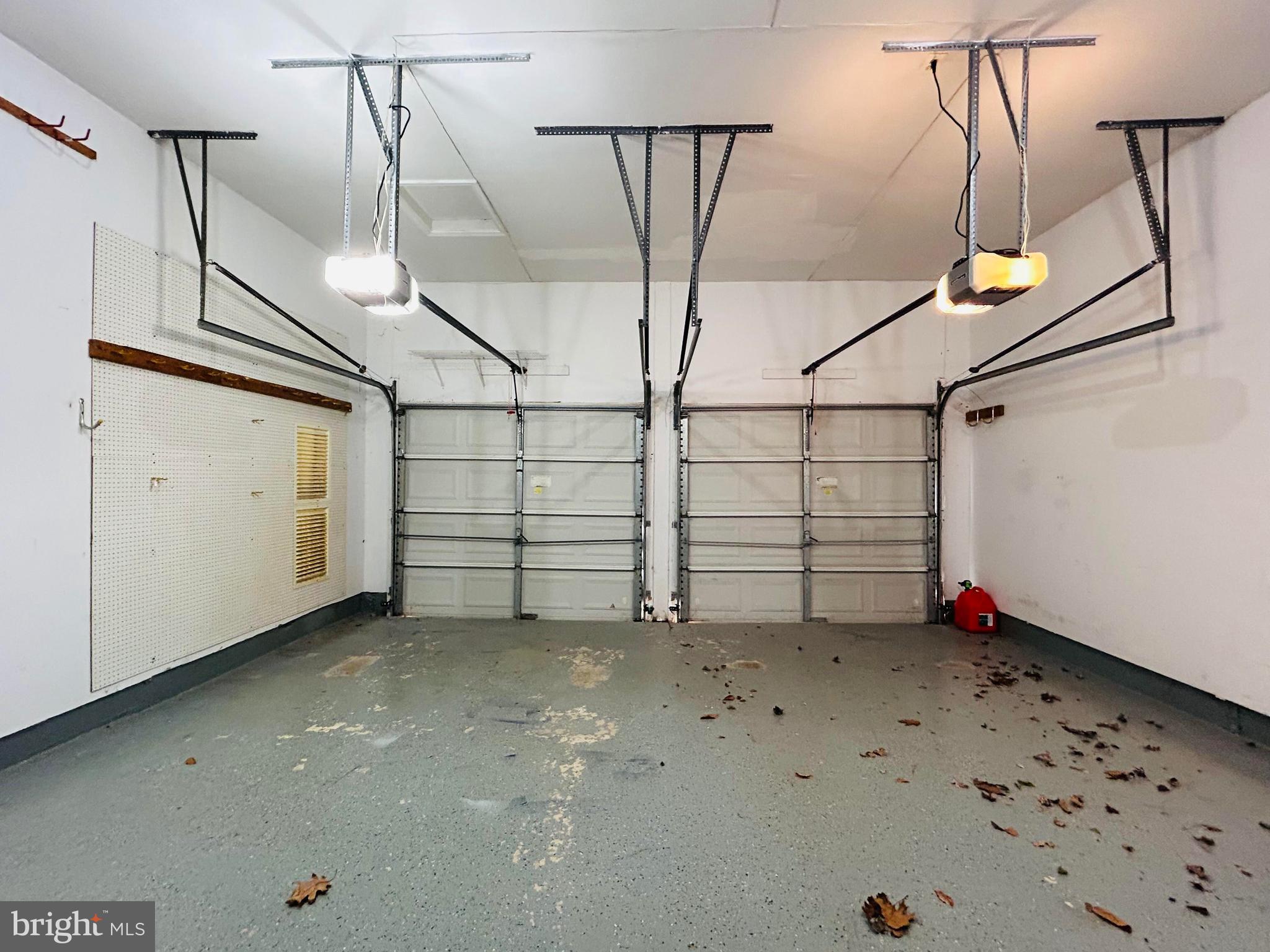 LAKE TERRAPIN - Residential Lease