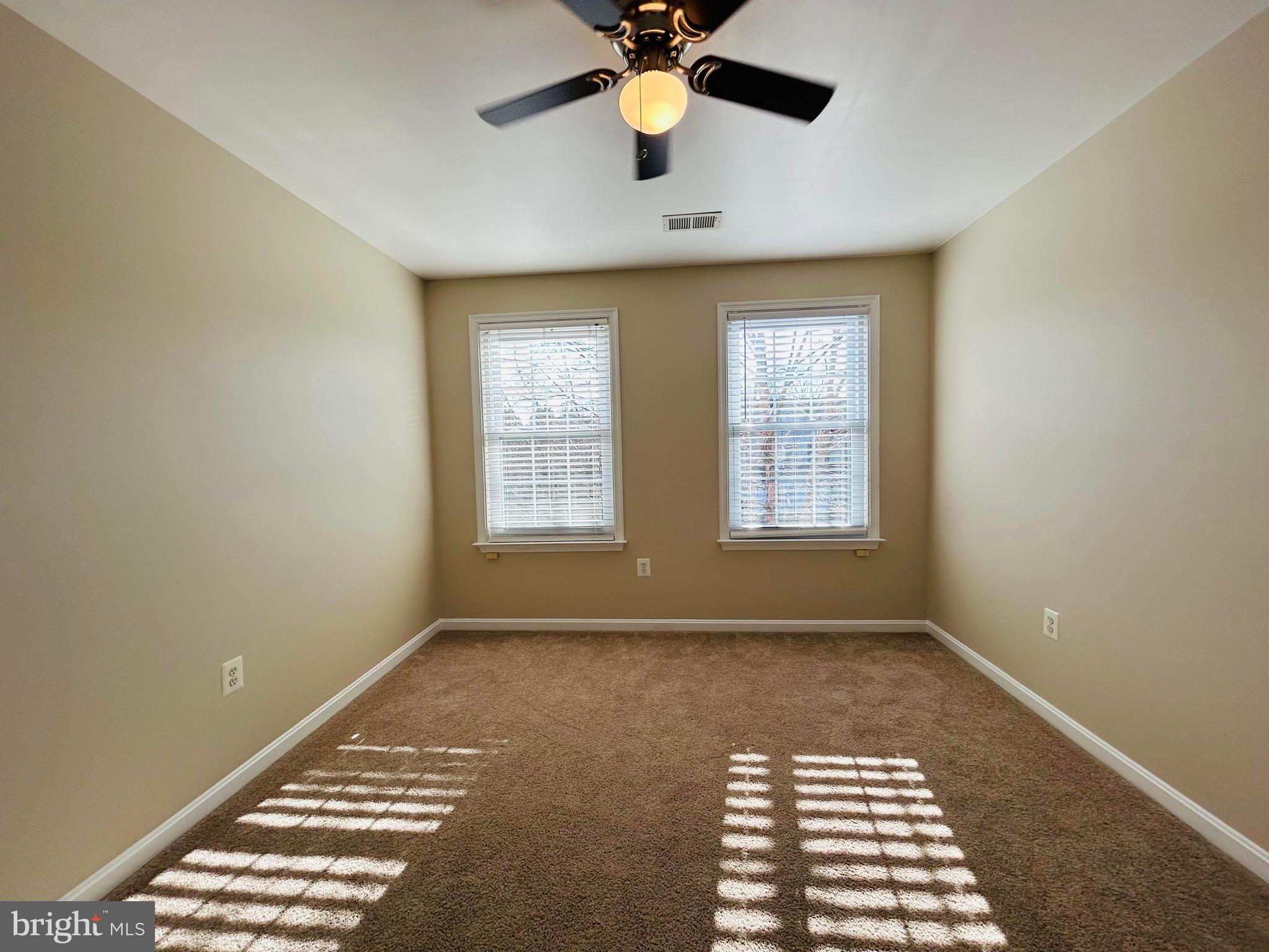 LAKE TERRAPIN - Residential Lease