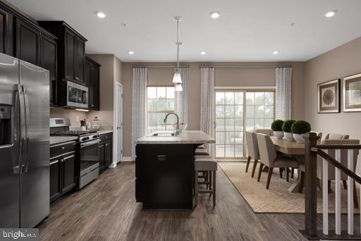 LAKE LINGANORE - Residential