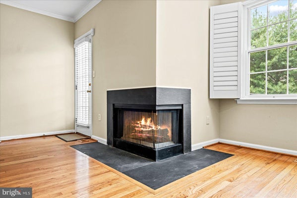 2112 HUTCHISON GROVE CT, FALLS CHURCH, VA 22043 - Image 538e25ab8600d4051ea075bc9e2ab34d/2180304678