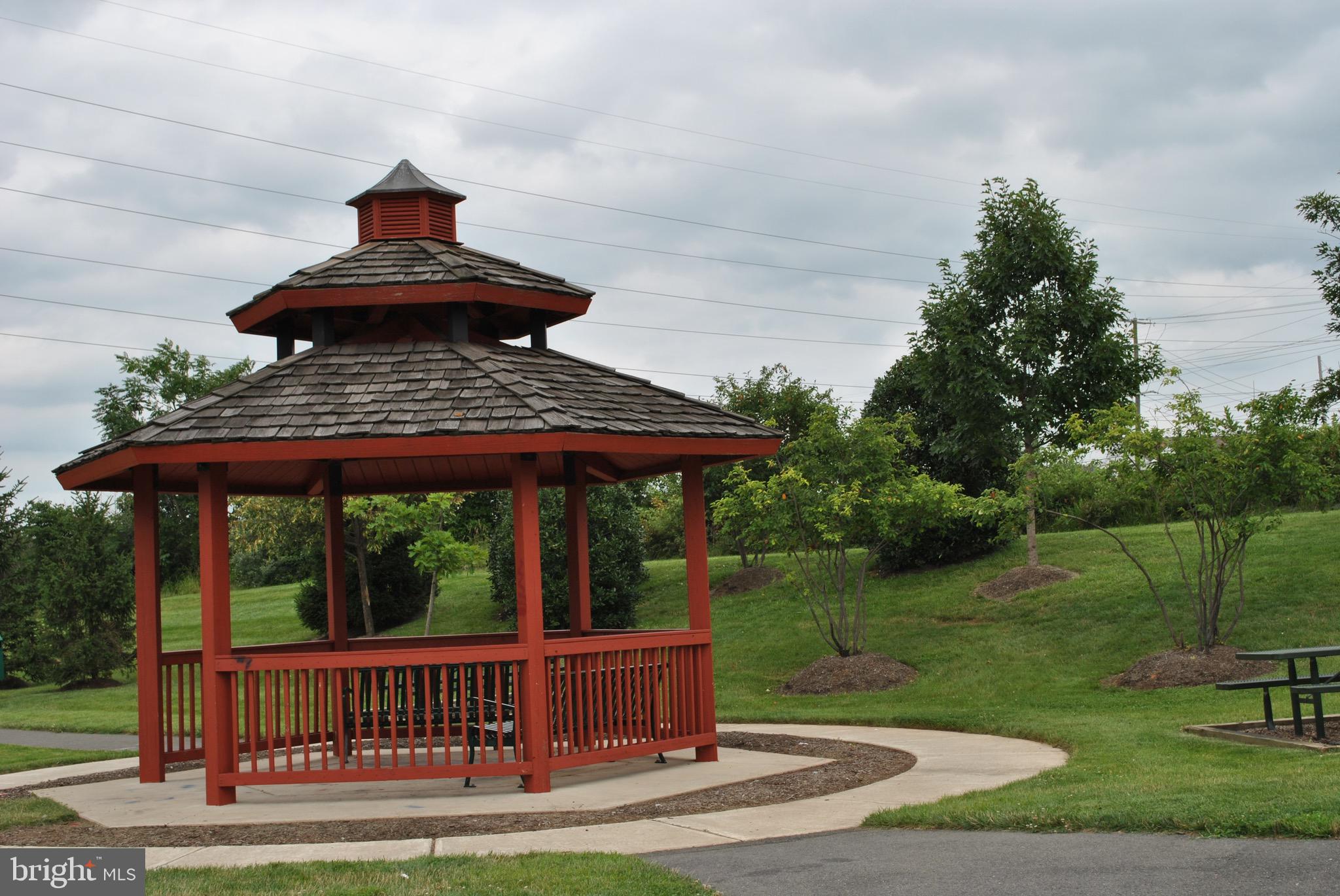 COPPERMINE CROSSING - Residential Lease