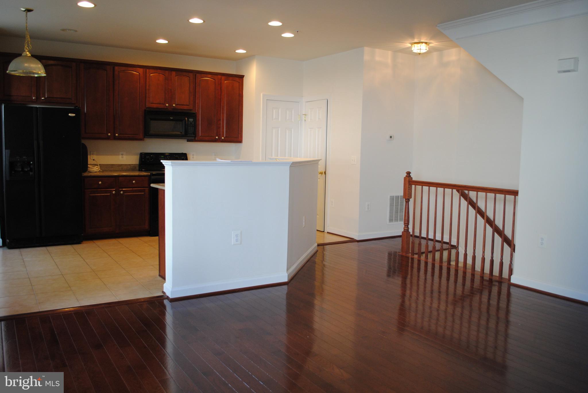 COPPERMINE CROSSING - Residential Lease