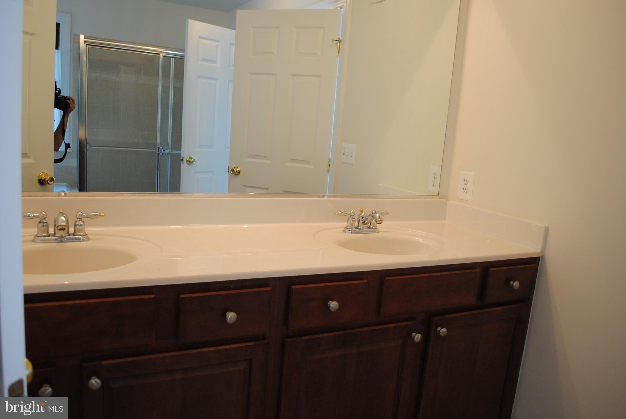 COPPERMINE CROSSING - Residential Lease