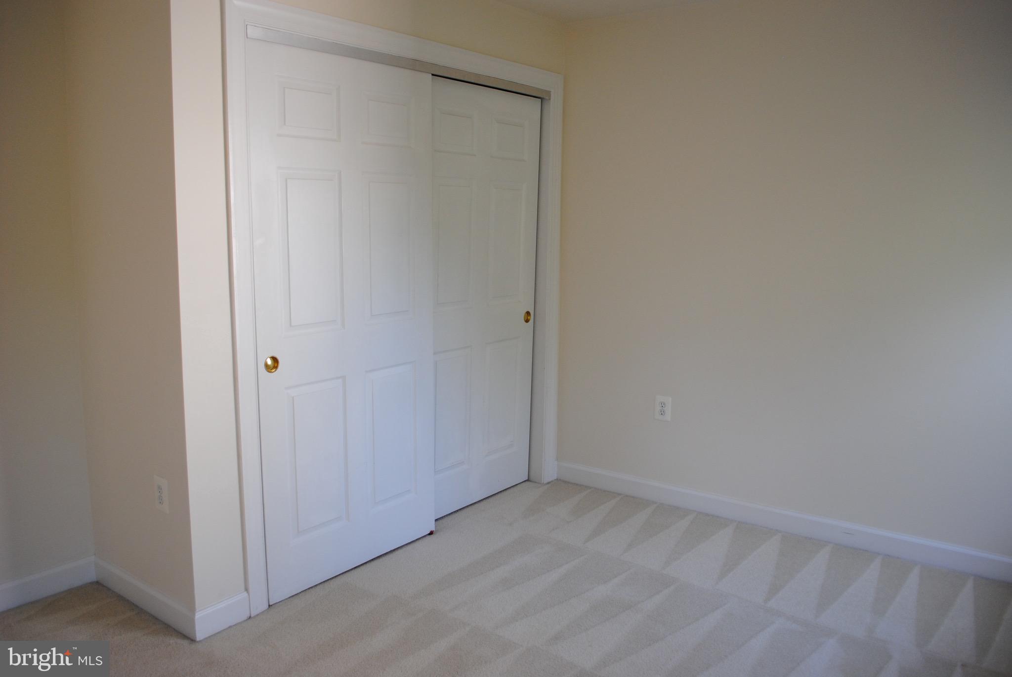 COPPERMINE CROSSING - Residential Lease