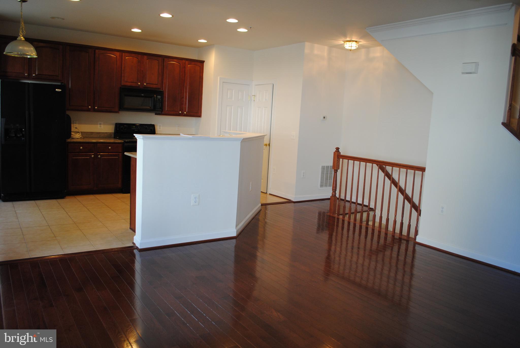 COPPERMINE CROSSING - Residential Lease