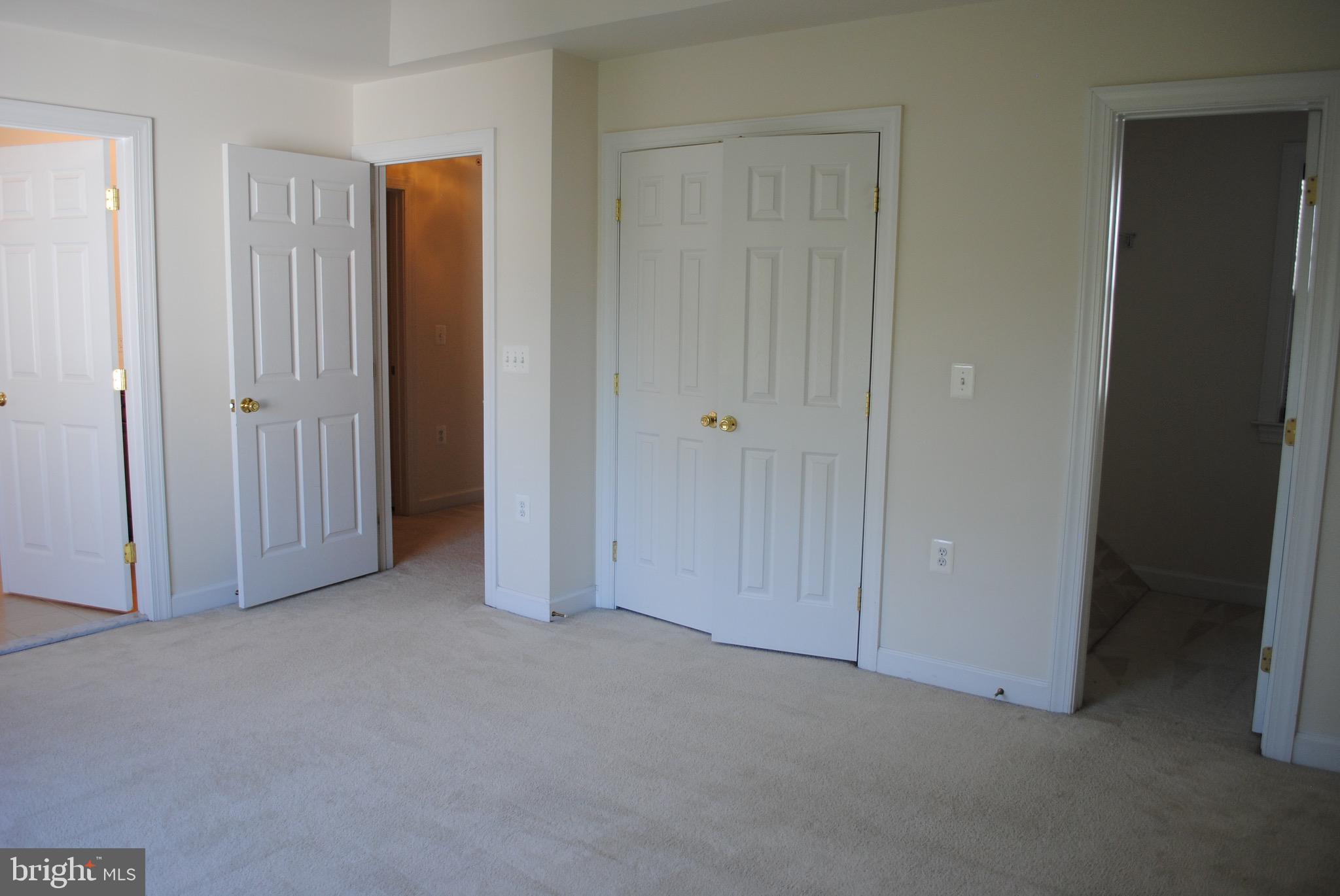 COPPERMINE CROSSING - Residential Lease