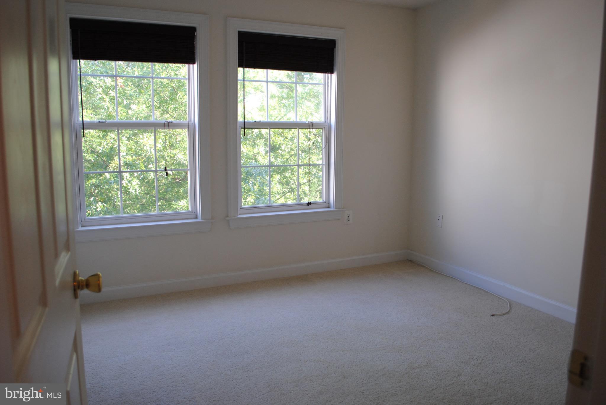 COPPERMINE CROSSING - Residential Lease