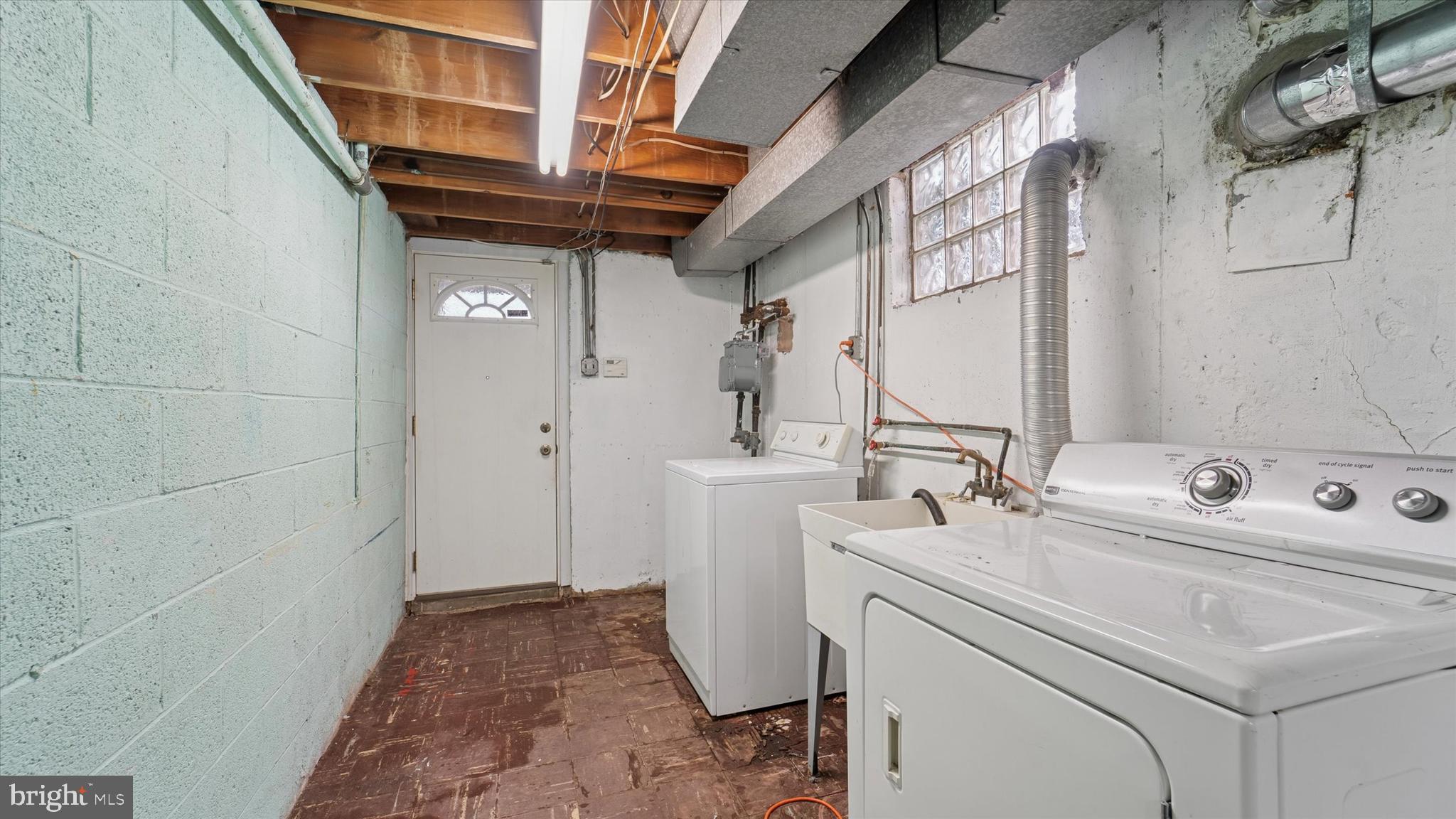 SOMERTON - Residential