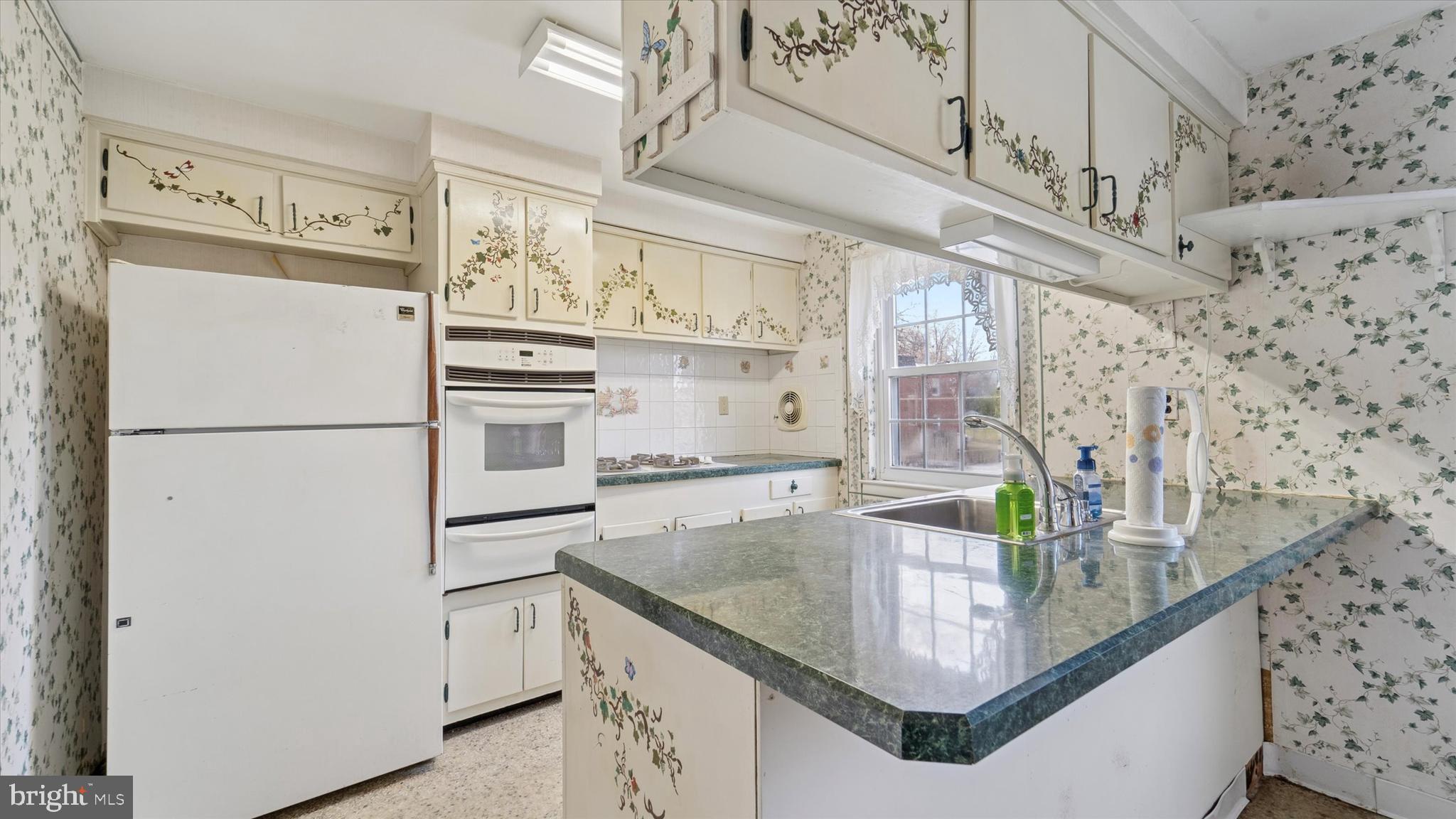 SOMERTON - Residential