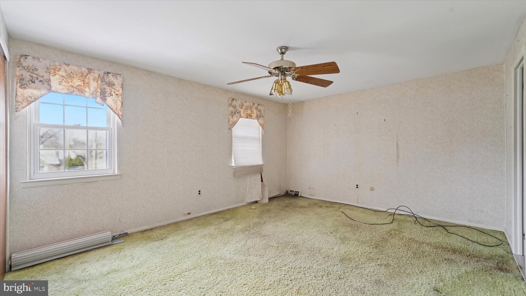 SOMERTON - Residential