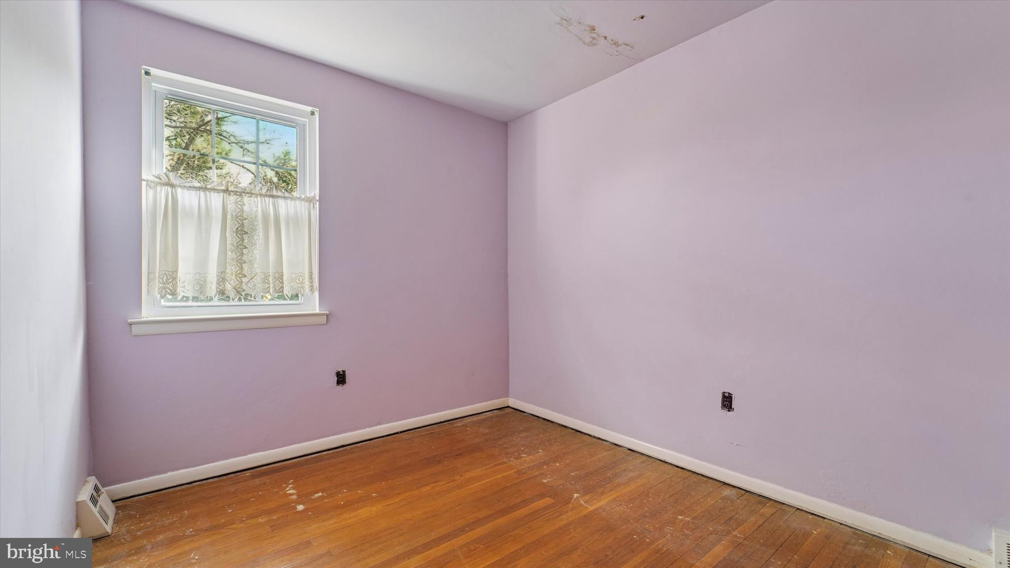 SOMERTON - Residential