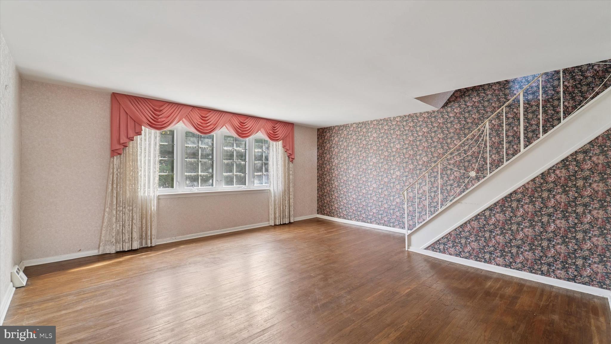 SOMERTON - Residential