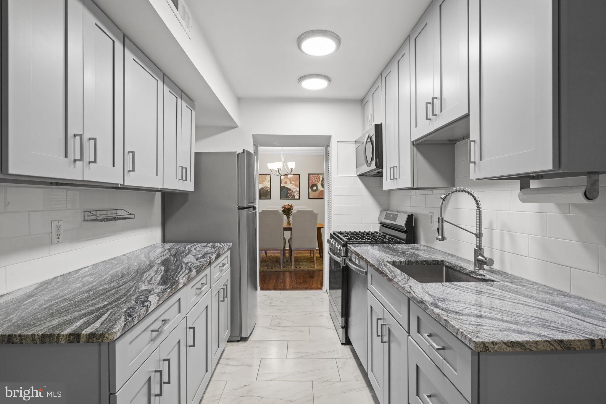 CHERRY GLEN CONDOS - Residential