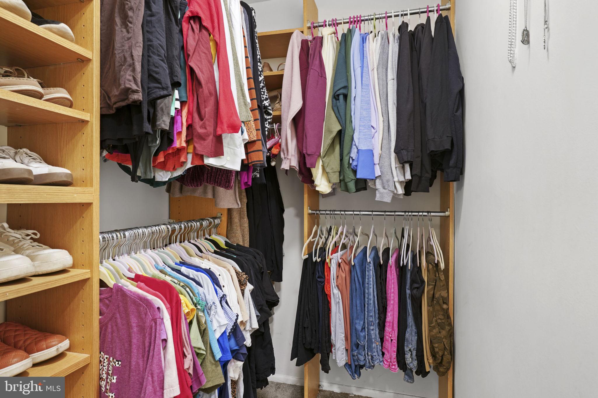 CHERRY GLEN CONDOS - Residential