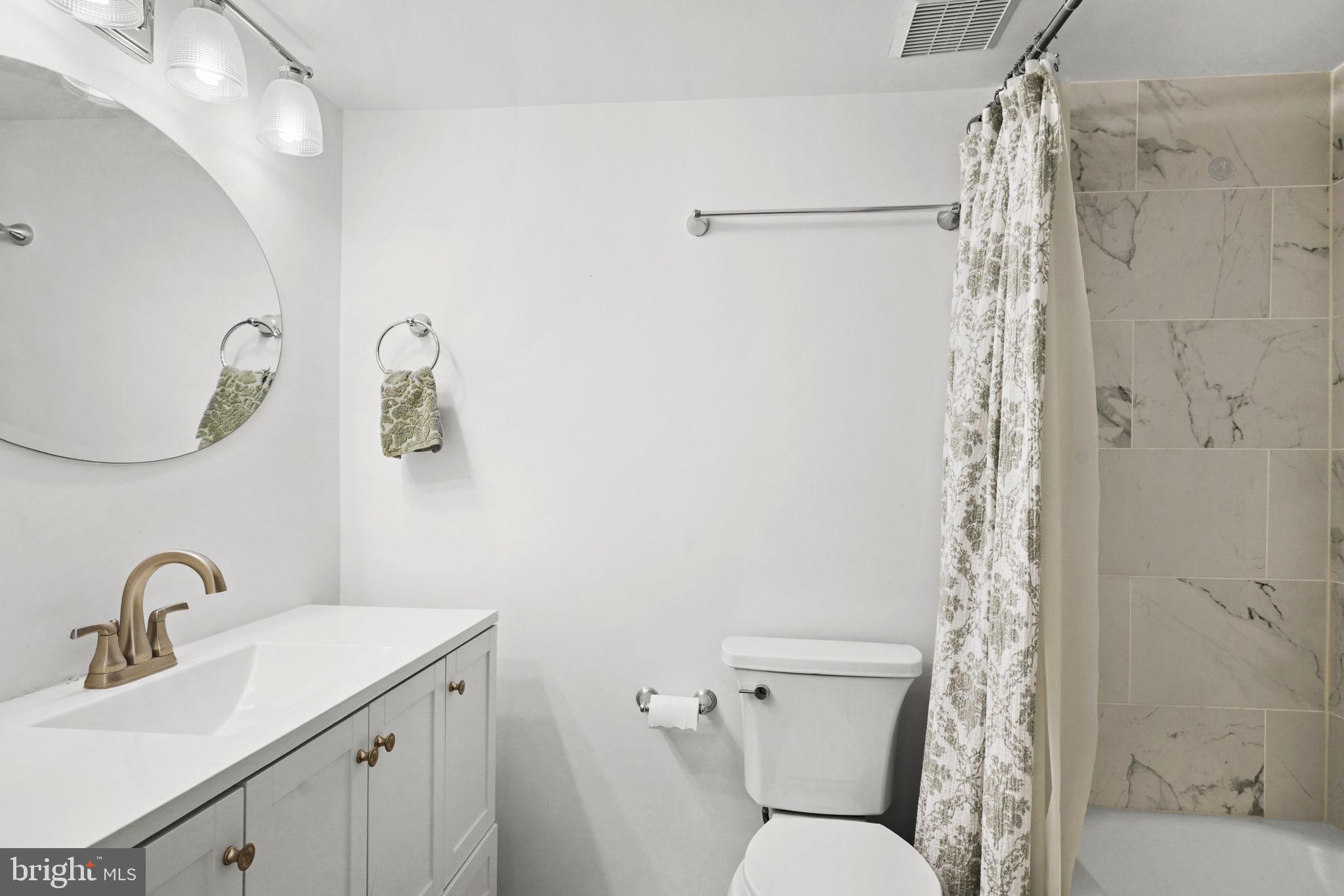 CHERRY GLEN CONDOS - Residential