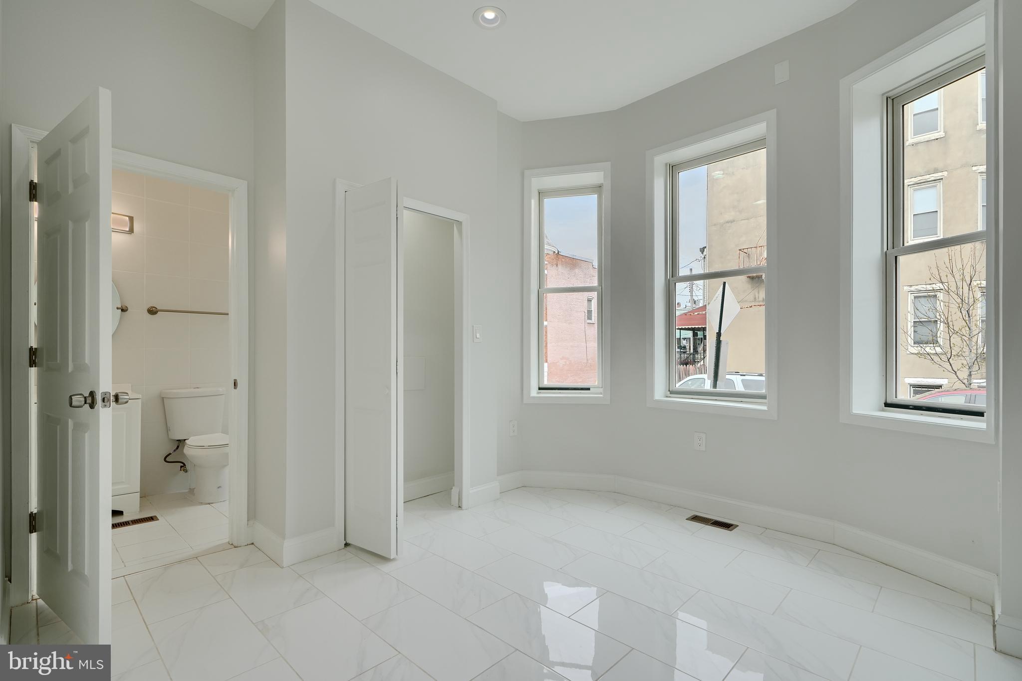 AUCHENTOROLY TERRACE HISTORIC DISTRICT - Residential Income