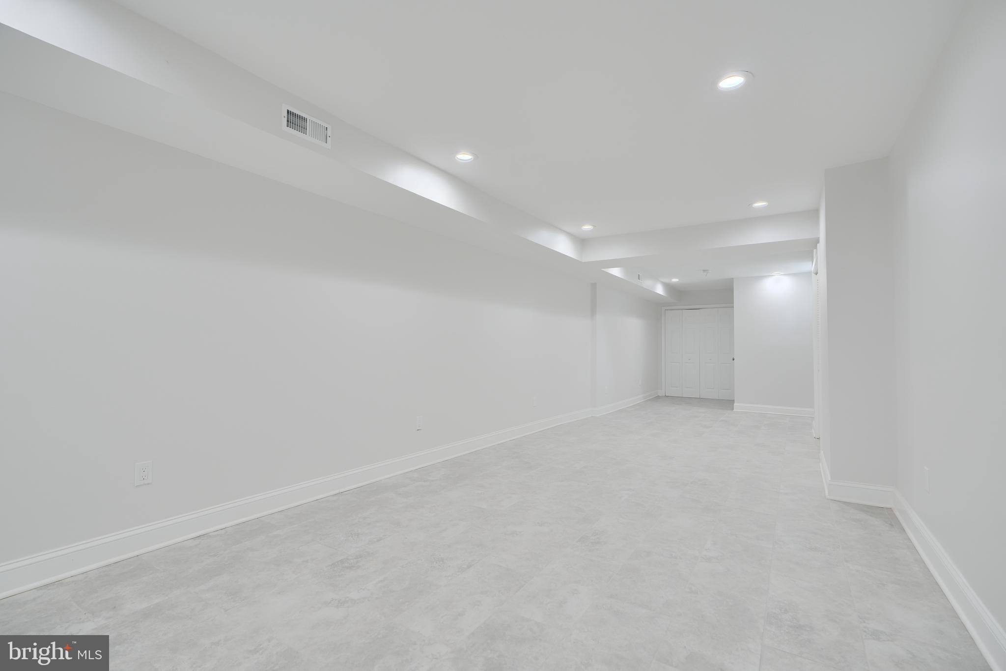 AUCHENTOROLY TERRACE HISTORIC DISTRICT - Residential Income