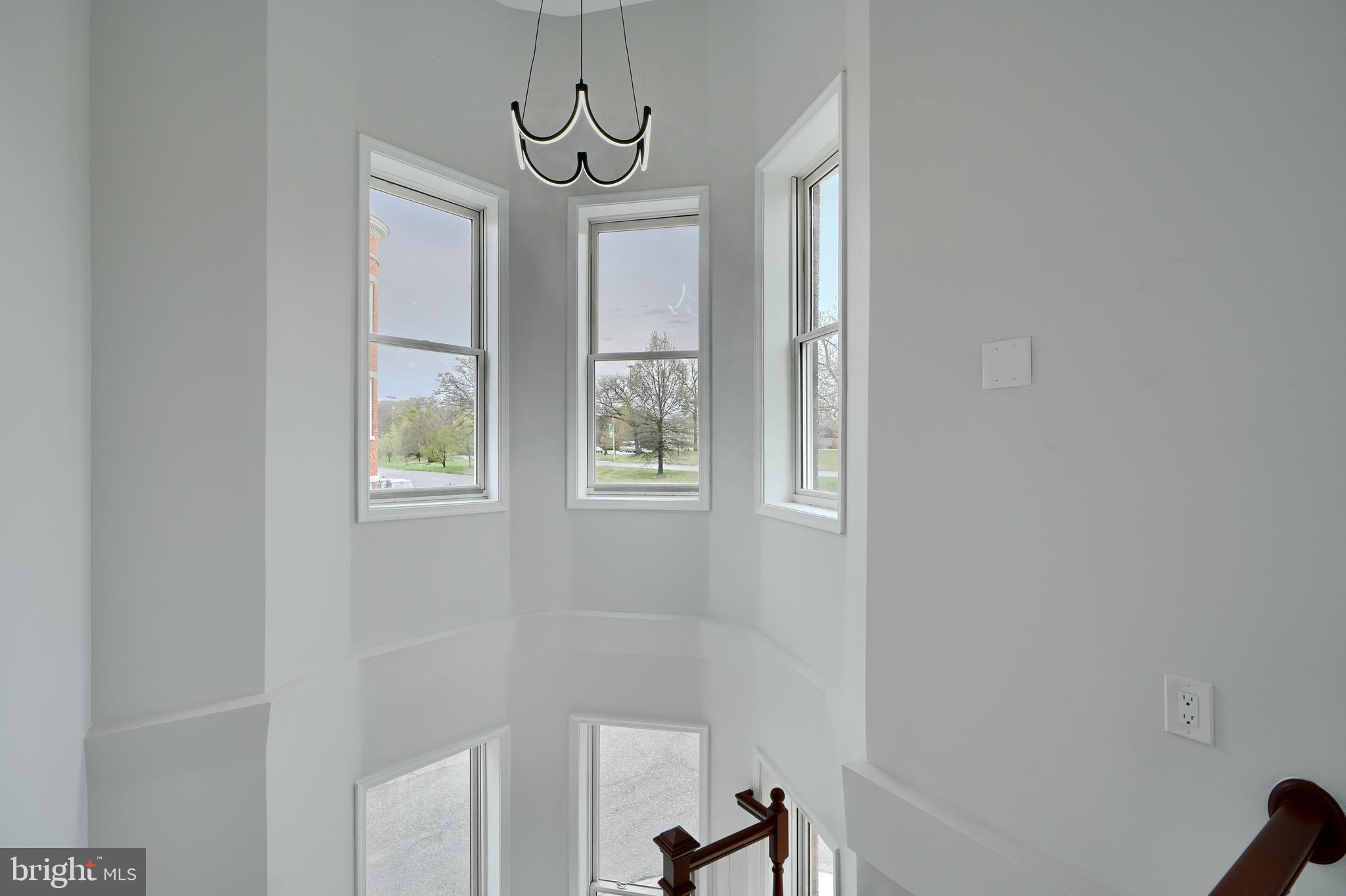 AUCHENTOROLY TERRACE HISTORIC DISTRICT - Residential Income