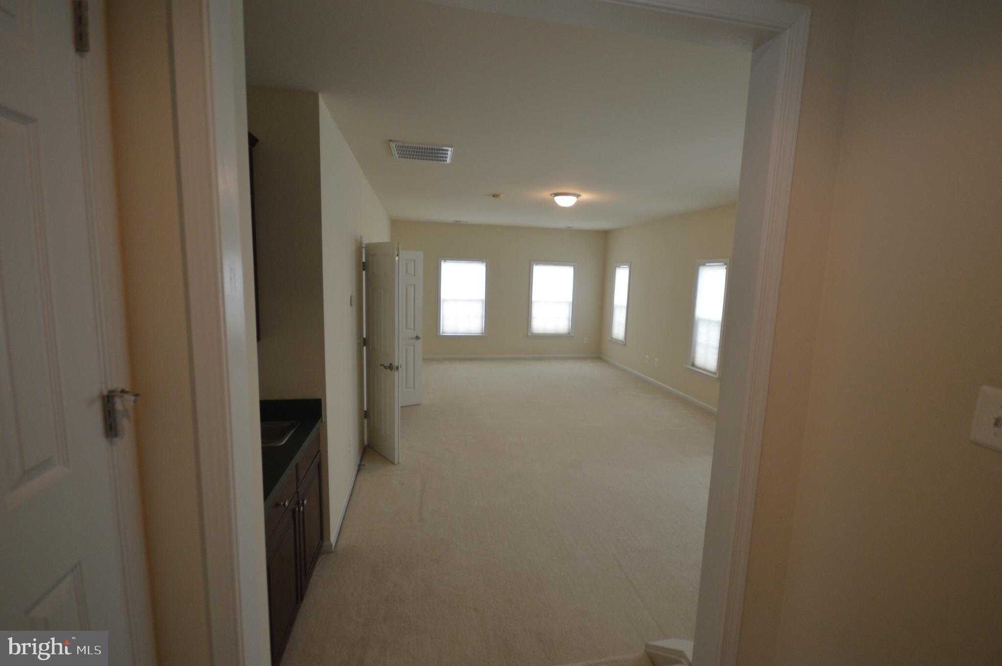 DEERFIELD VILLAGE - Residential Lease