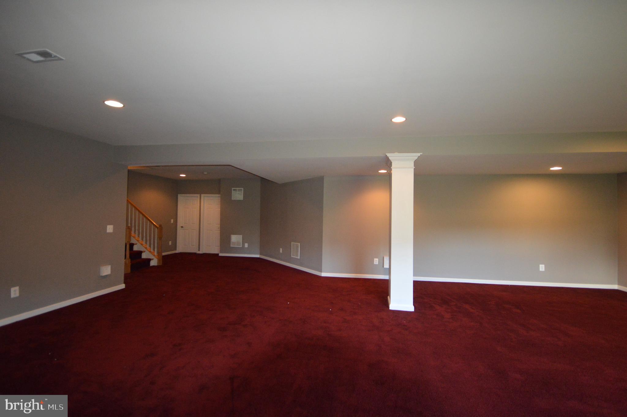 DEERFIELD VILLAGE - Residential Lease