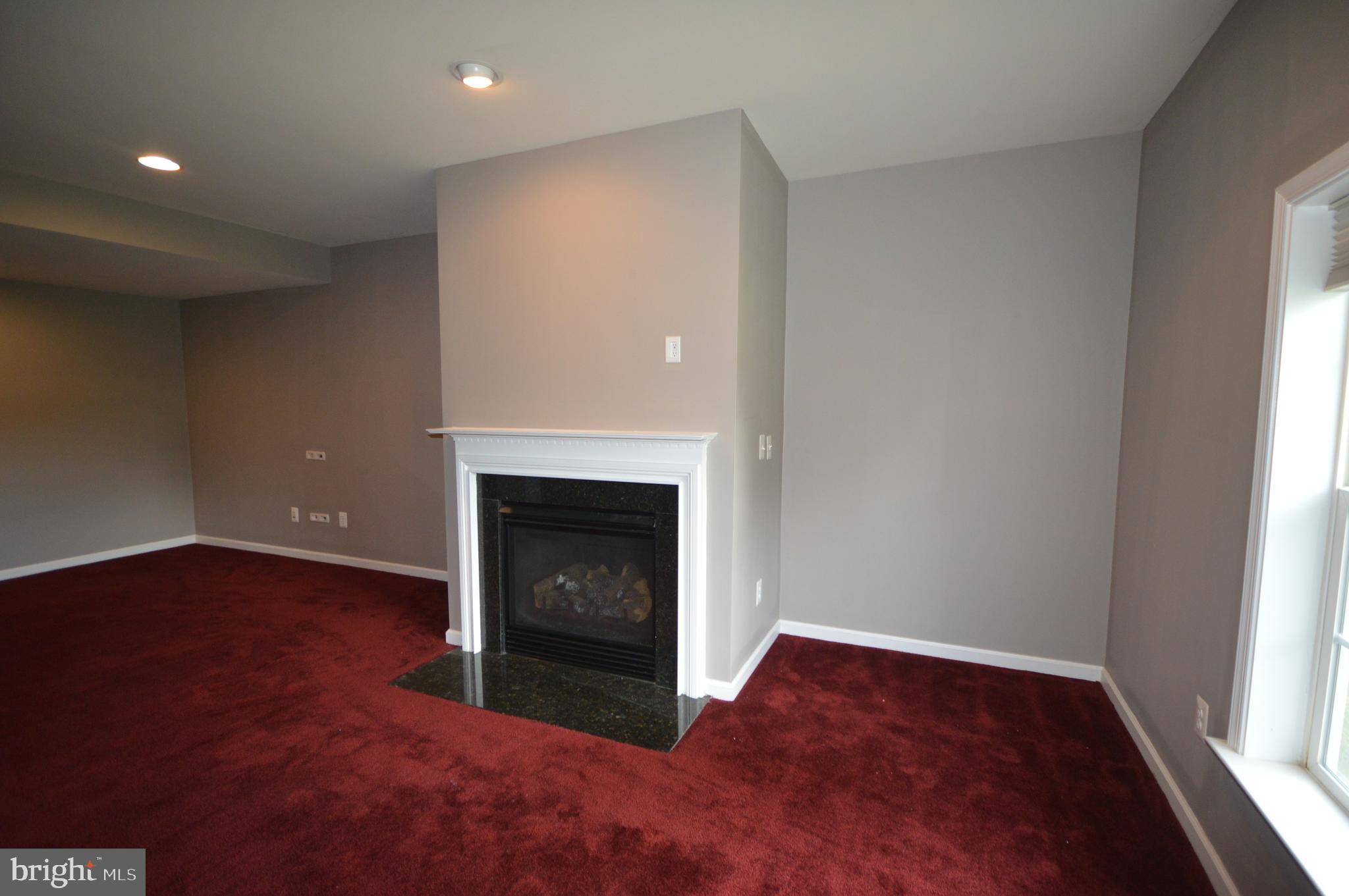 DEERFIELD VILLAGE - Residential Lease