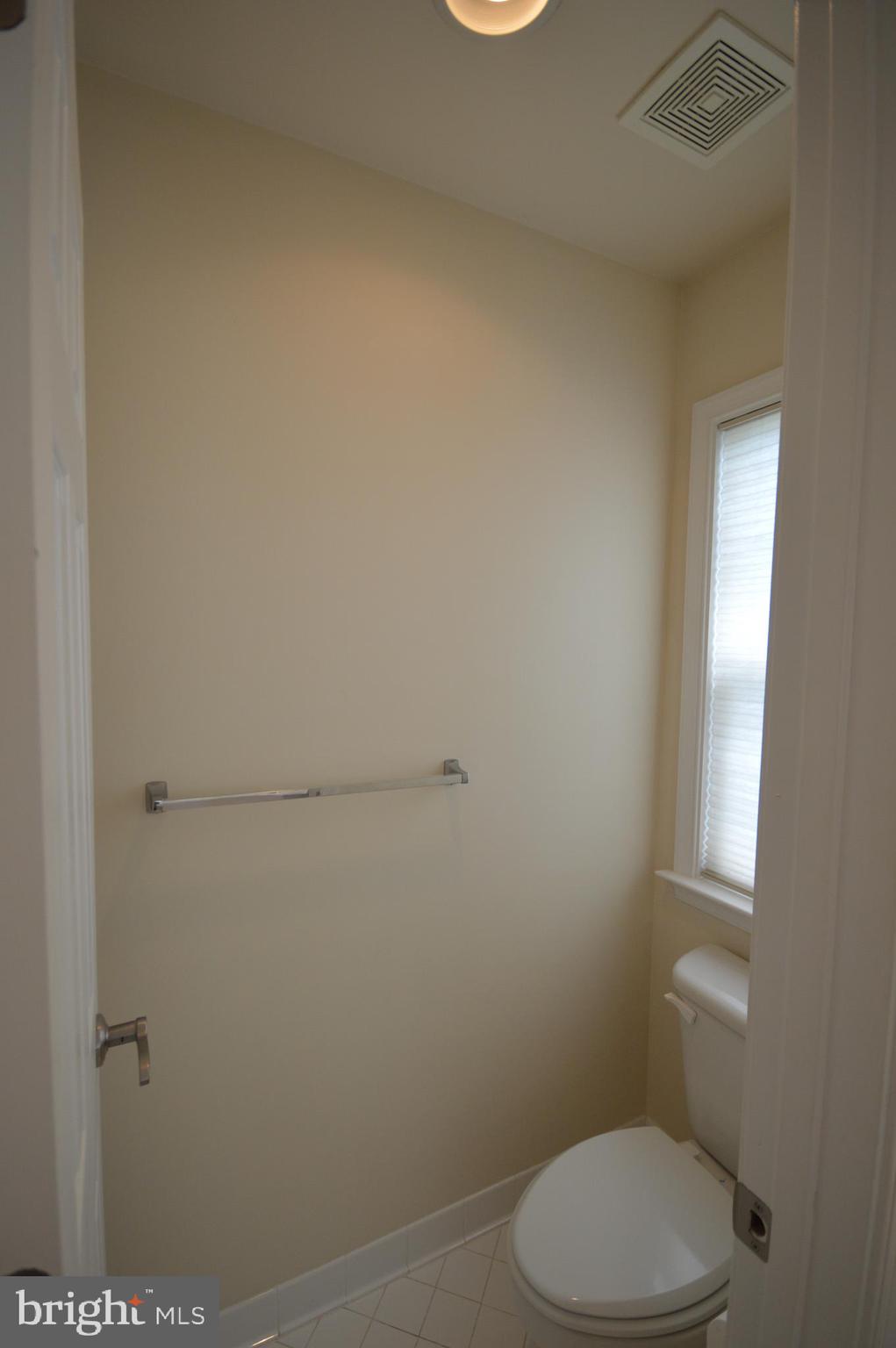 DEERFIELD VILLAGE - Residential Lease